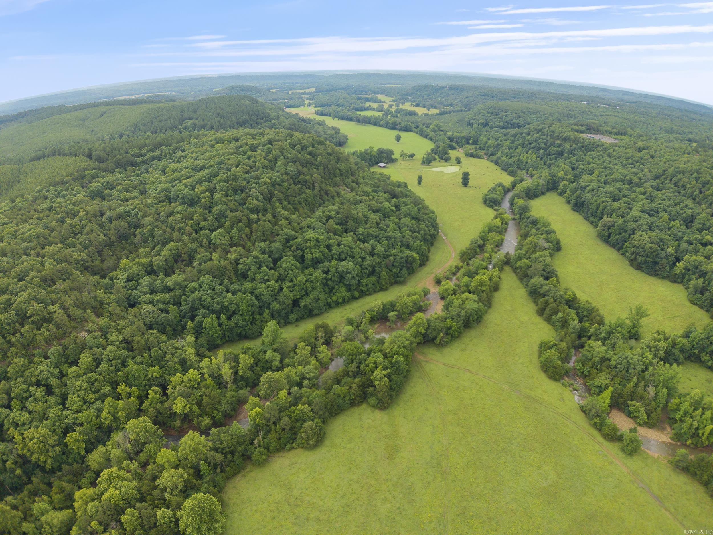 32 Cove Chapel  Springfield, AR