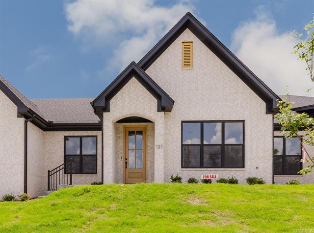 127  Edgewood  Little Rock, AR