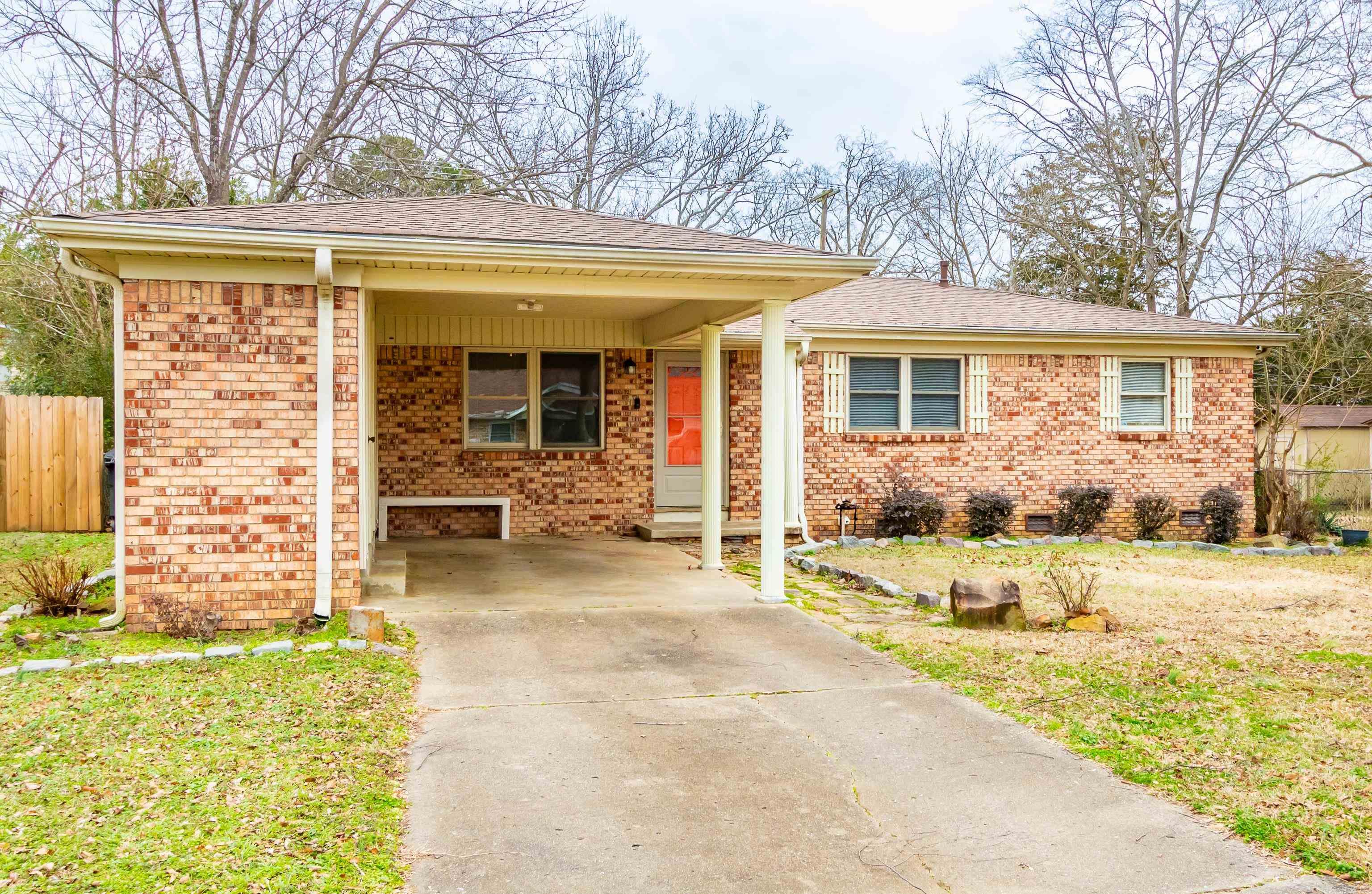 8120 N Claremont  Sherwood, AR
