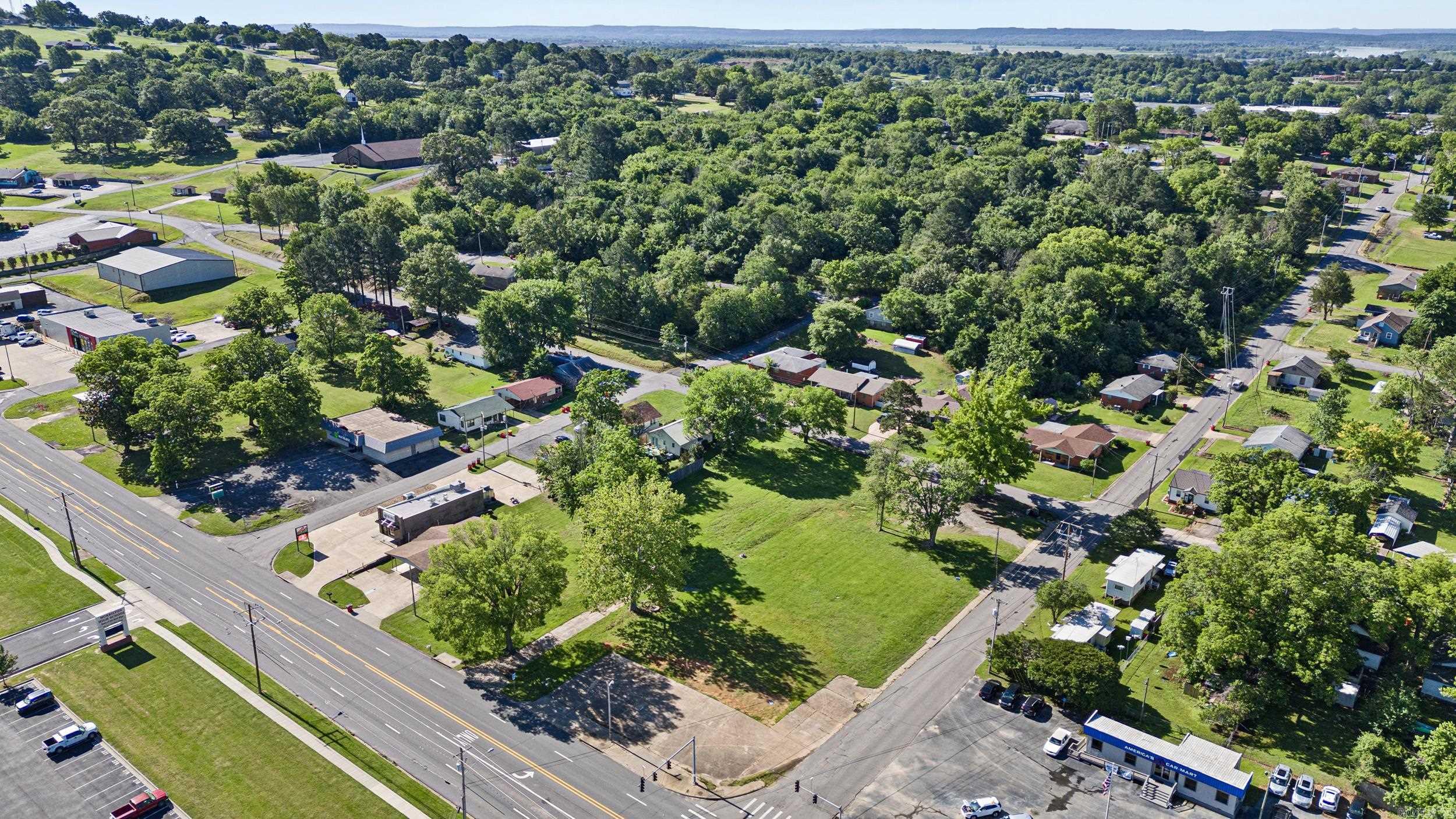 Lot Corner Harding and Will  Morrilton, AR