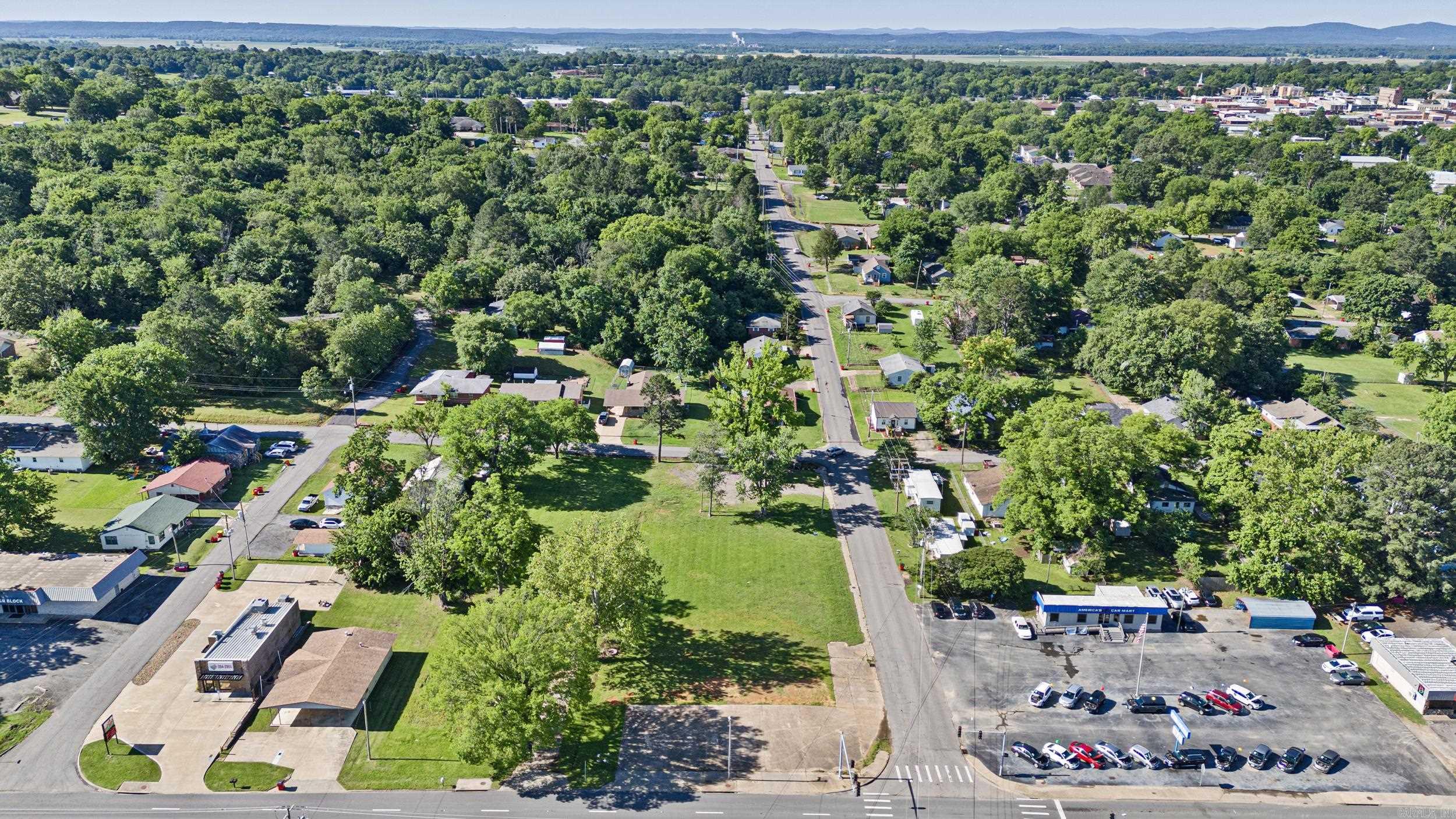 Lot Corner Harding and Will  Morrilton, AR