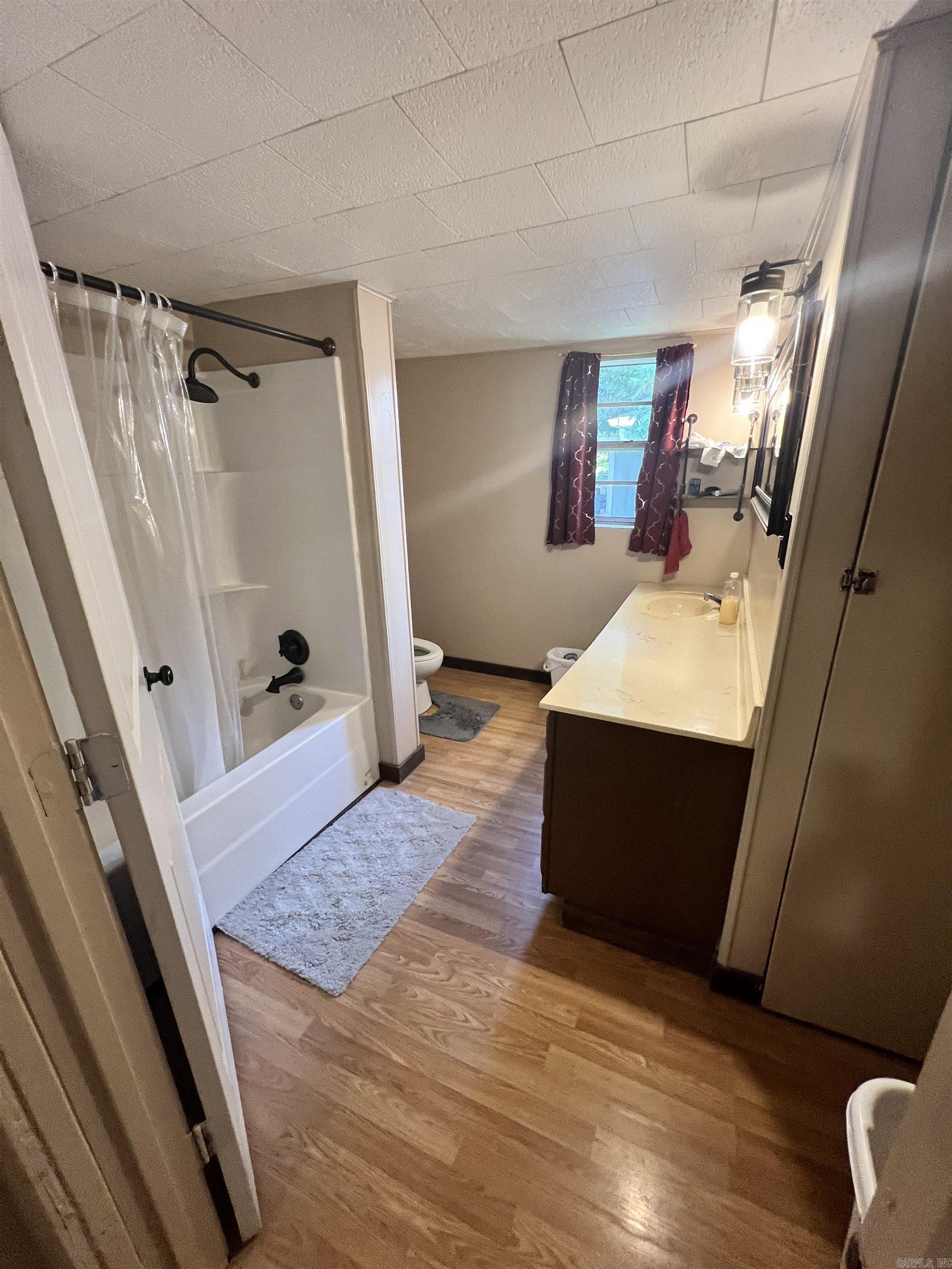 518 N 4th  Paragould, AR