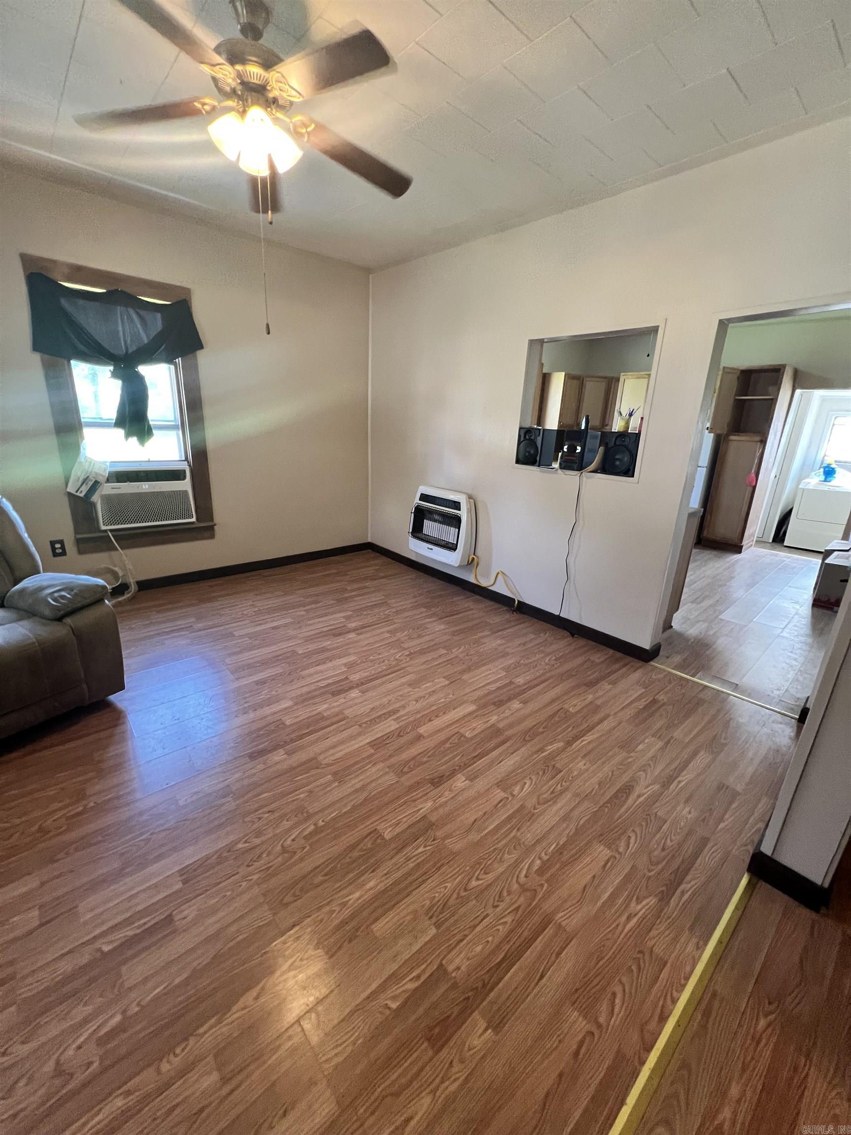 518 N 4th  Paragould, AR