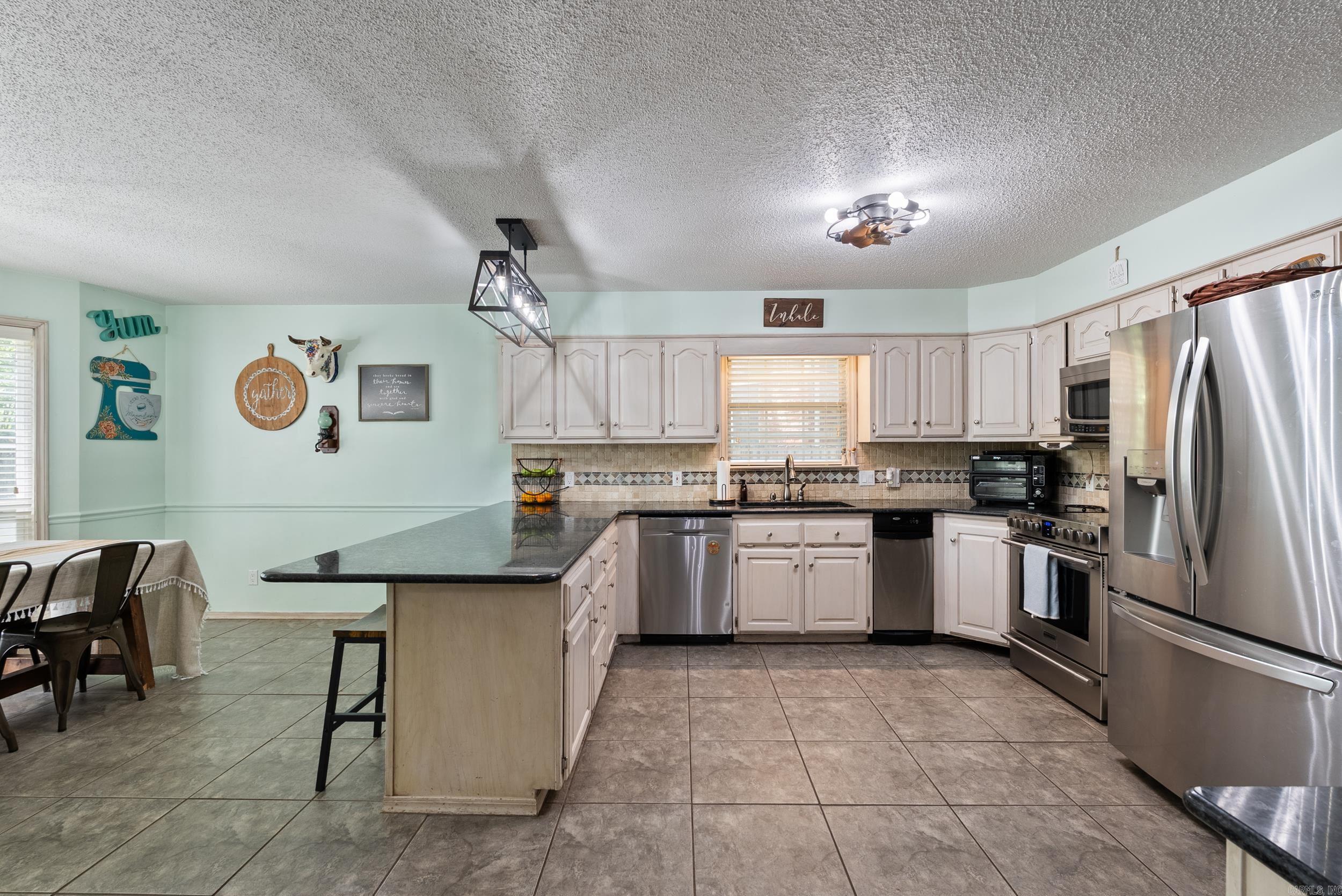 105 Little Creek  Sherwood, AR