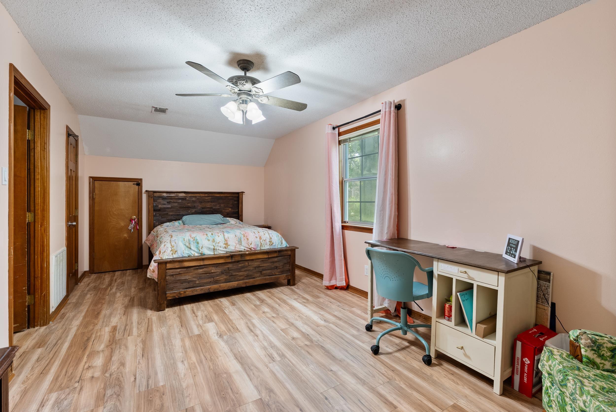 105 Little Creek  Sherwood, AR