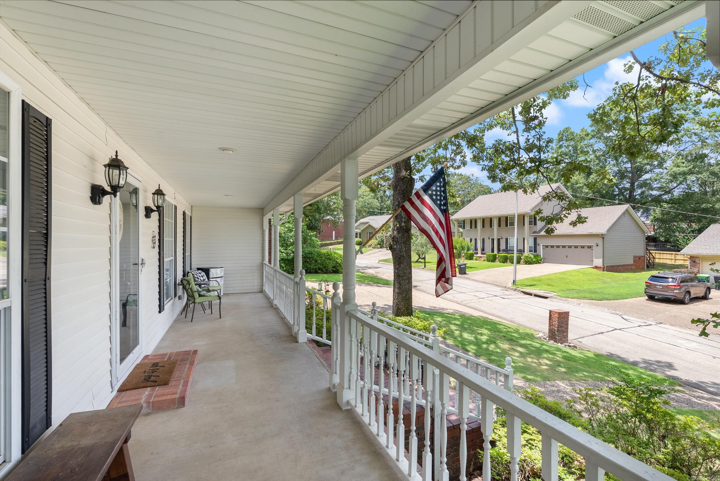 105 Little Creek  Sherwood, AR