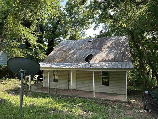 610  High  Leslie, AR