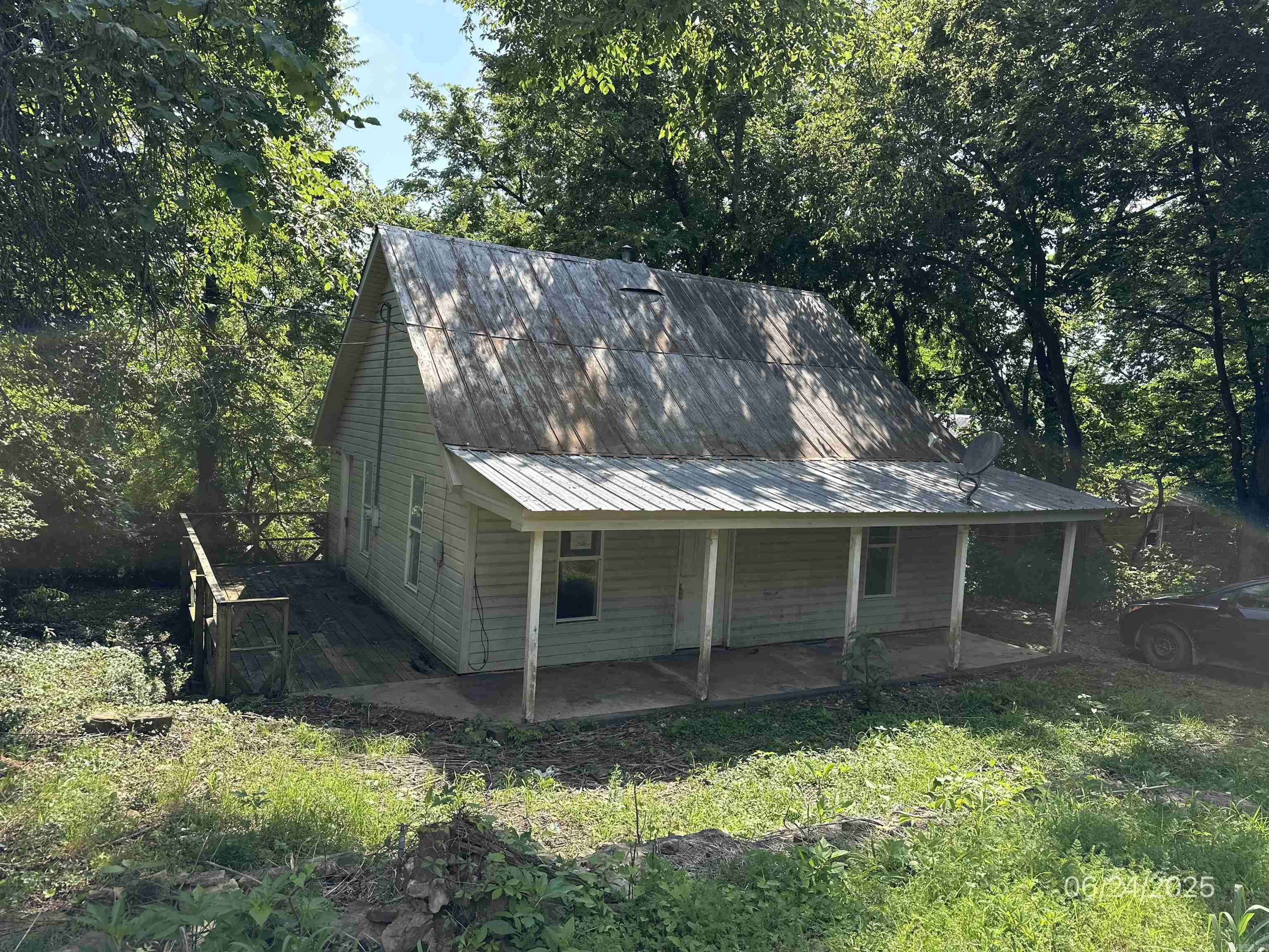 610 High  Leslie, AR