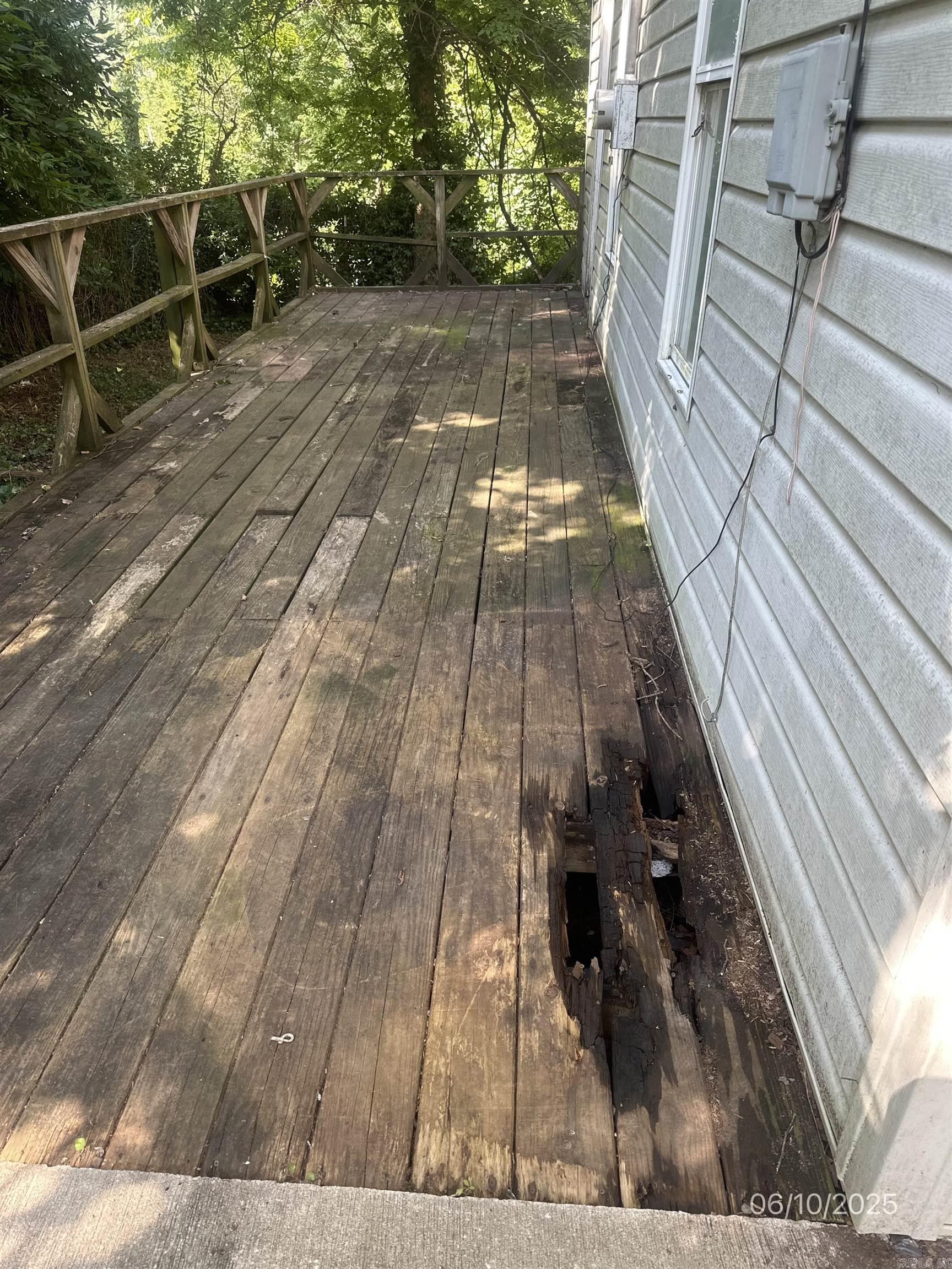 610 High  Leslie, AR