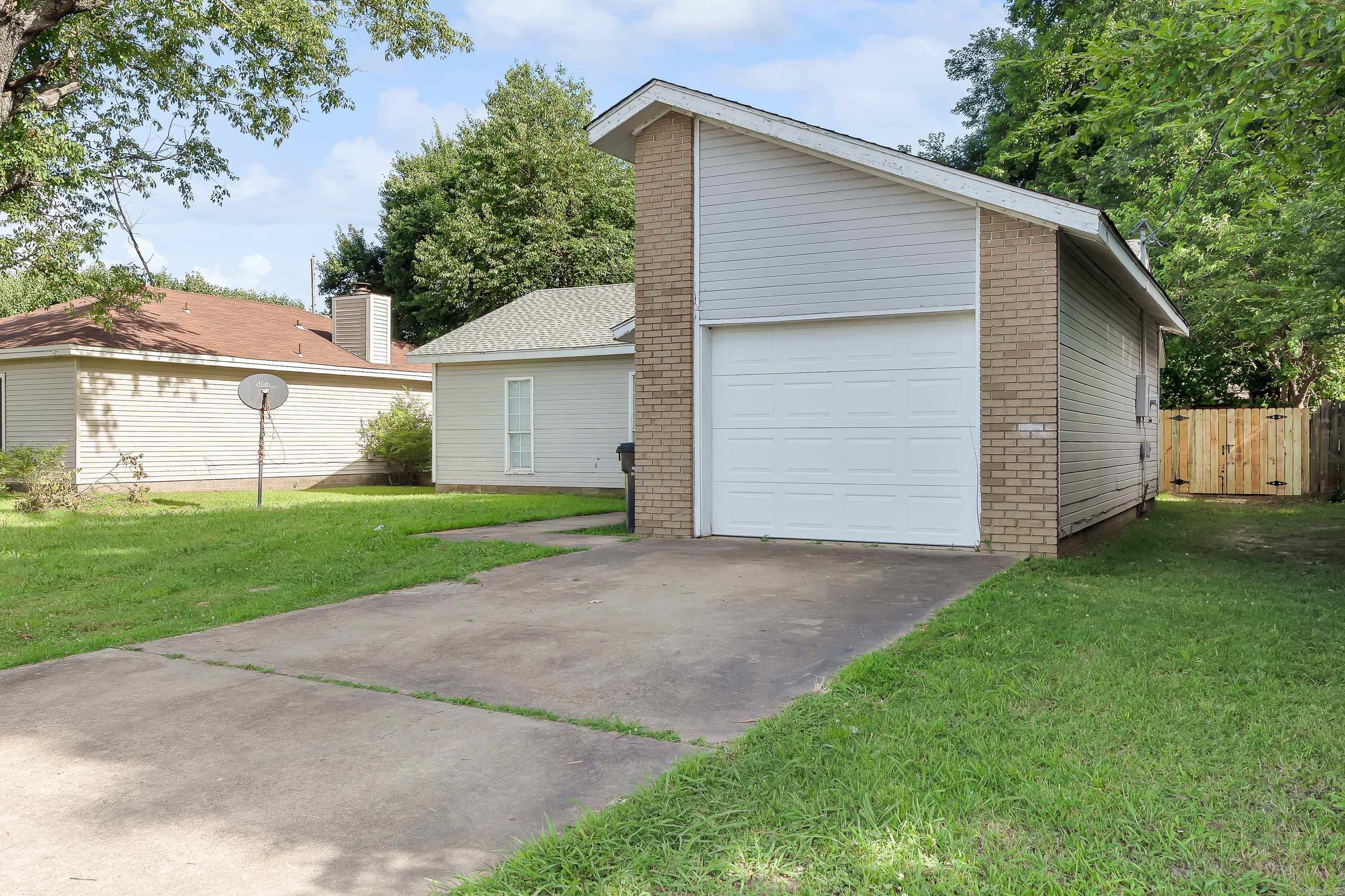 1607 W Washington  Jonesboro, AR