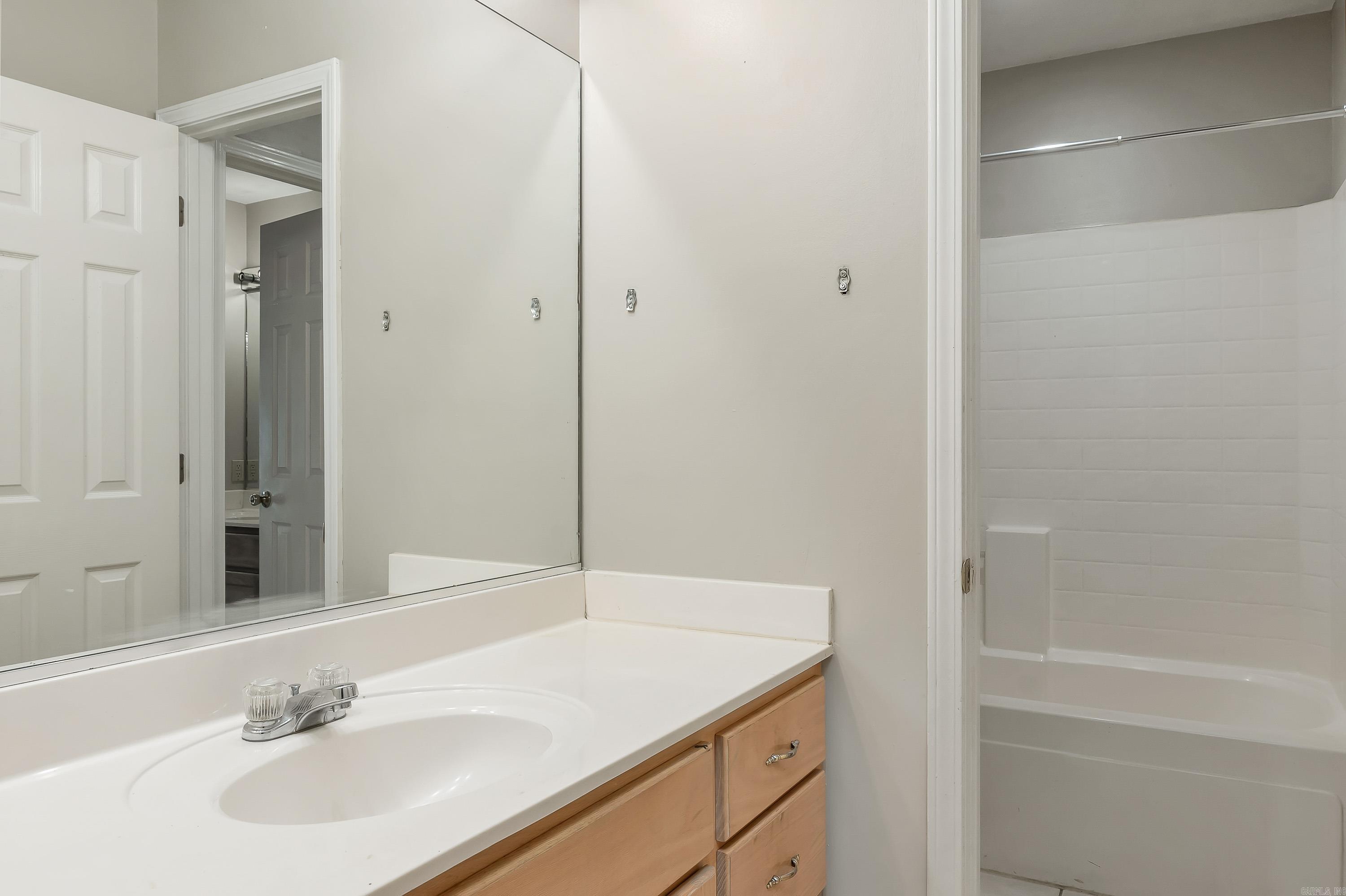 1607 W Washington  Jonesboro, AR