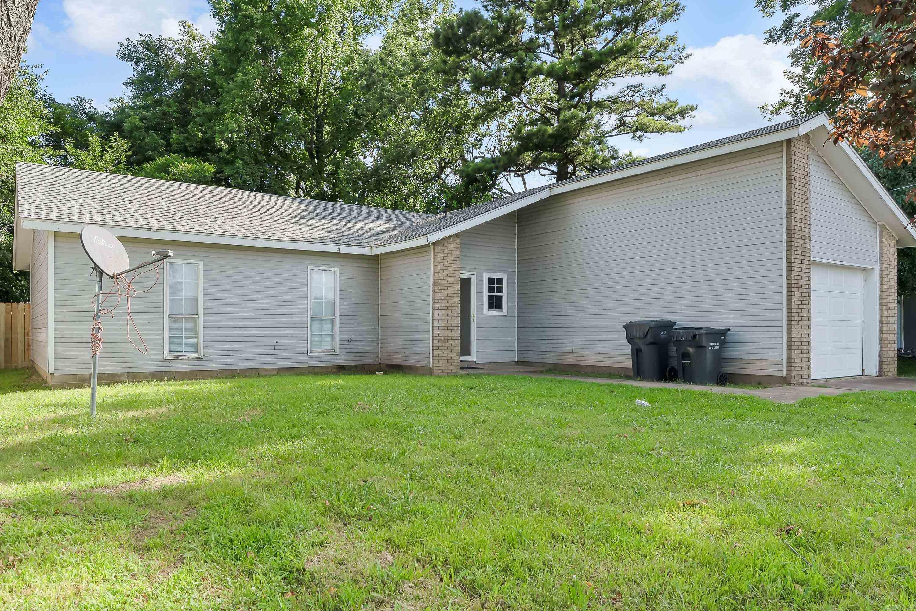 1607 W Washington  Jonesboro, AR