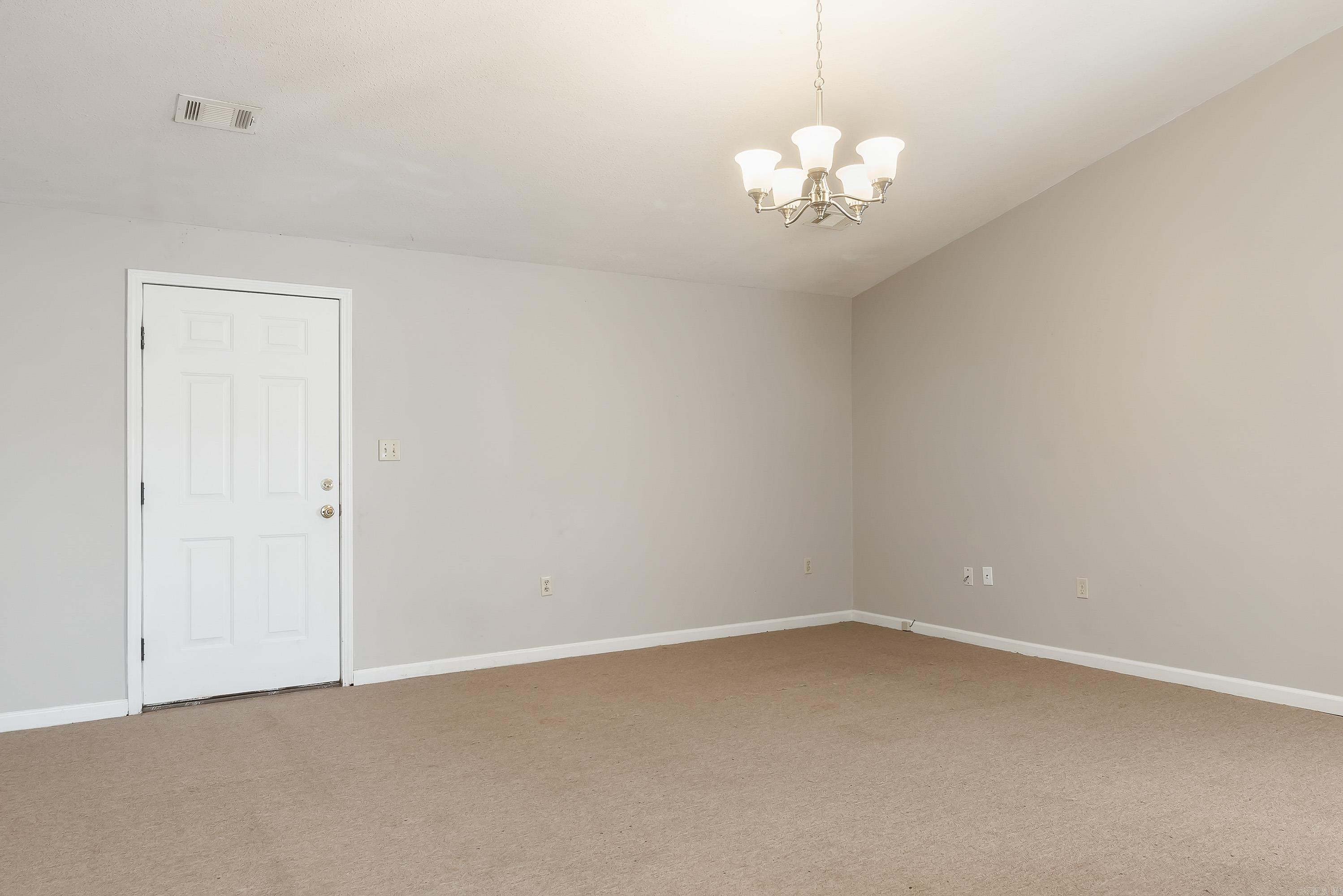 1607 W Washington  Jonesboro, AR