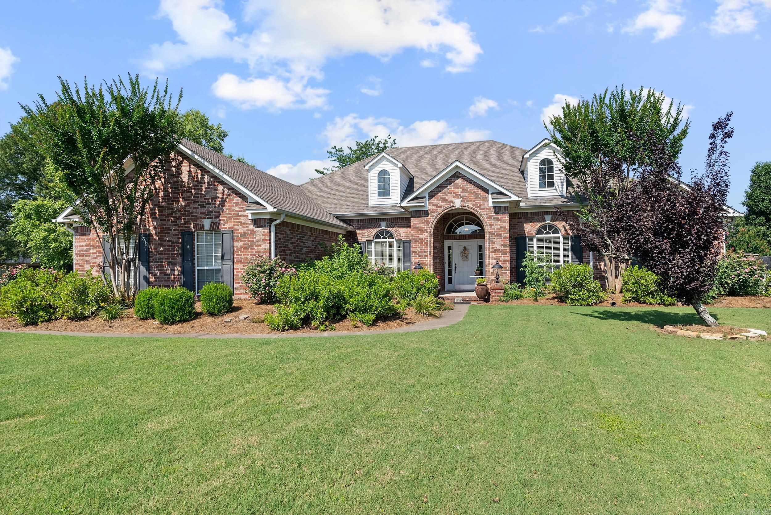 1305 Tolkien  Conway, AR
