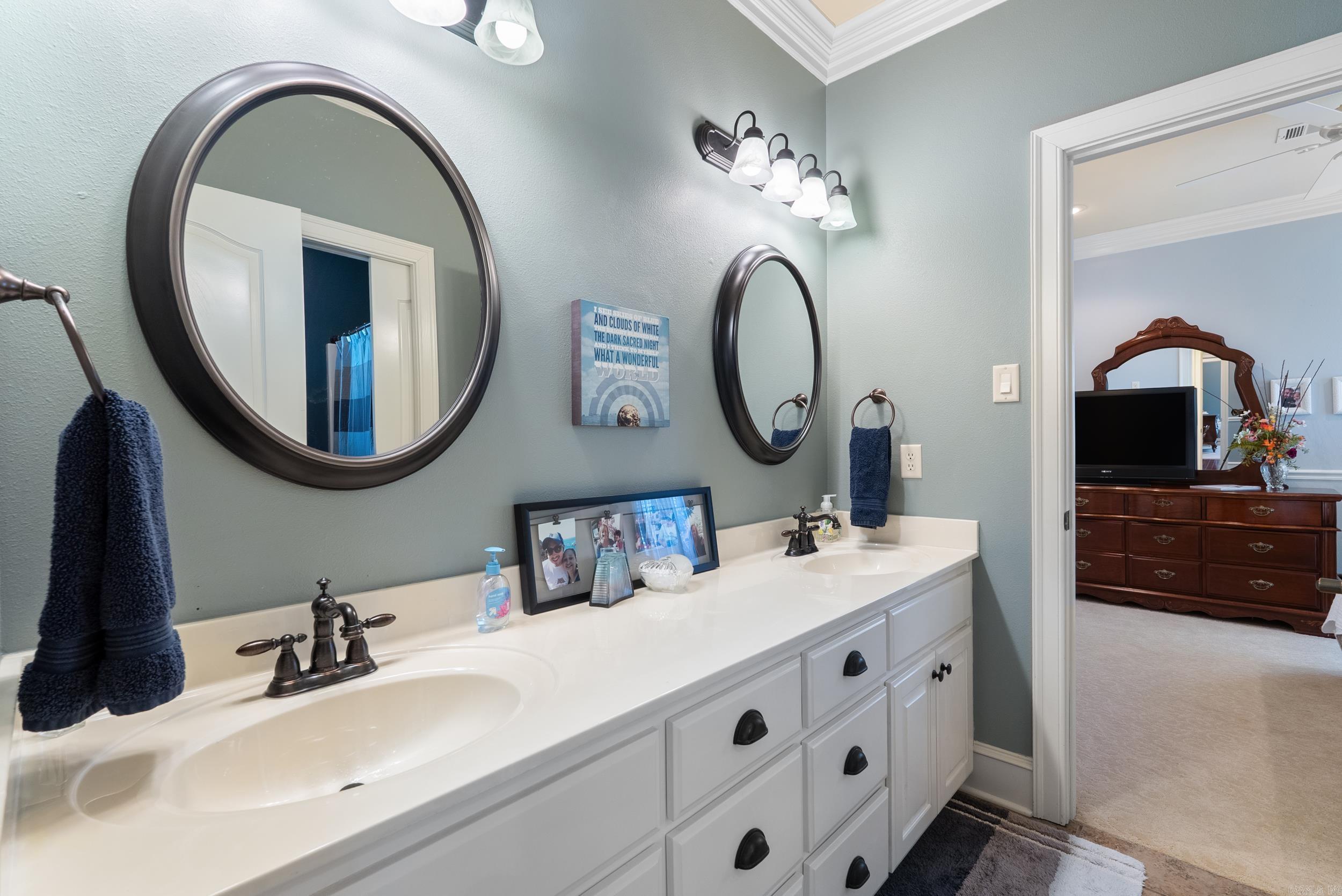 1305 Tolkien  Conway, AR