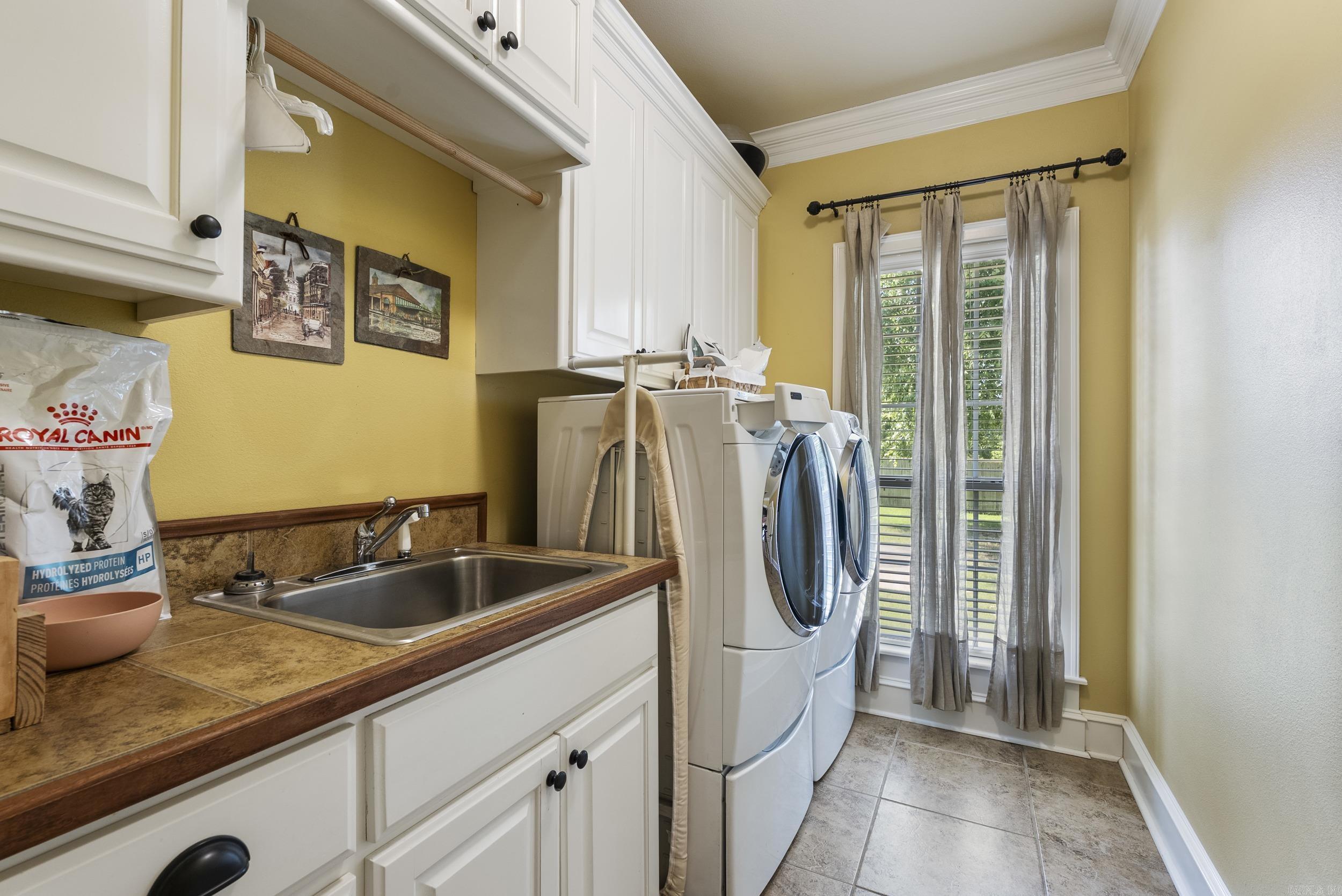 1305 Tolkien  Conway, AR