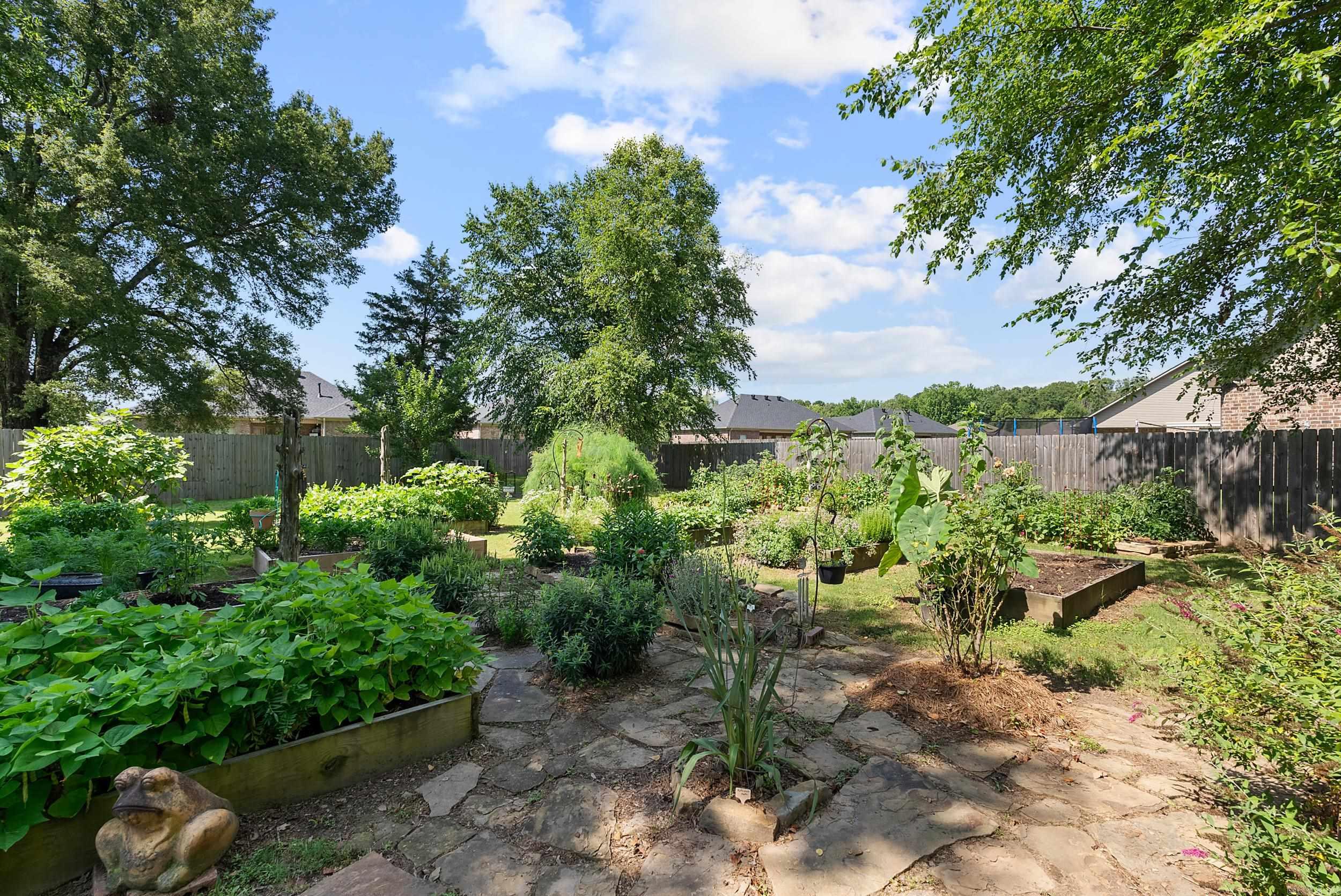 1305 Tolkien  Conway, AR
