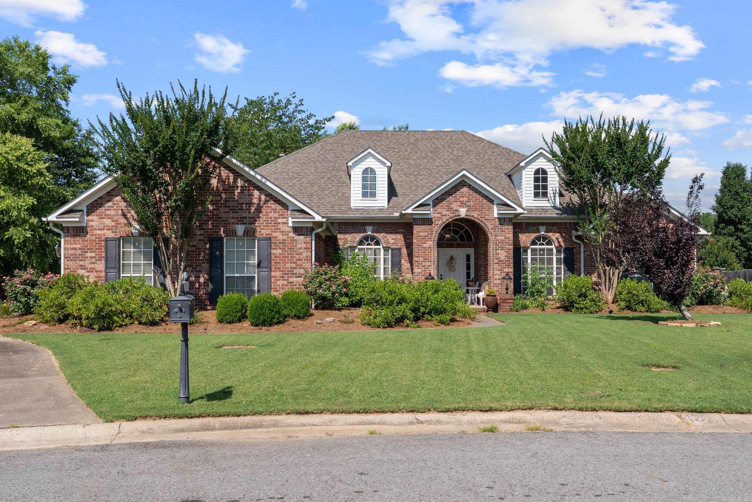 1305 Tolkien  Conway, AR