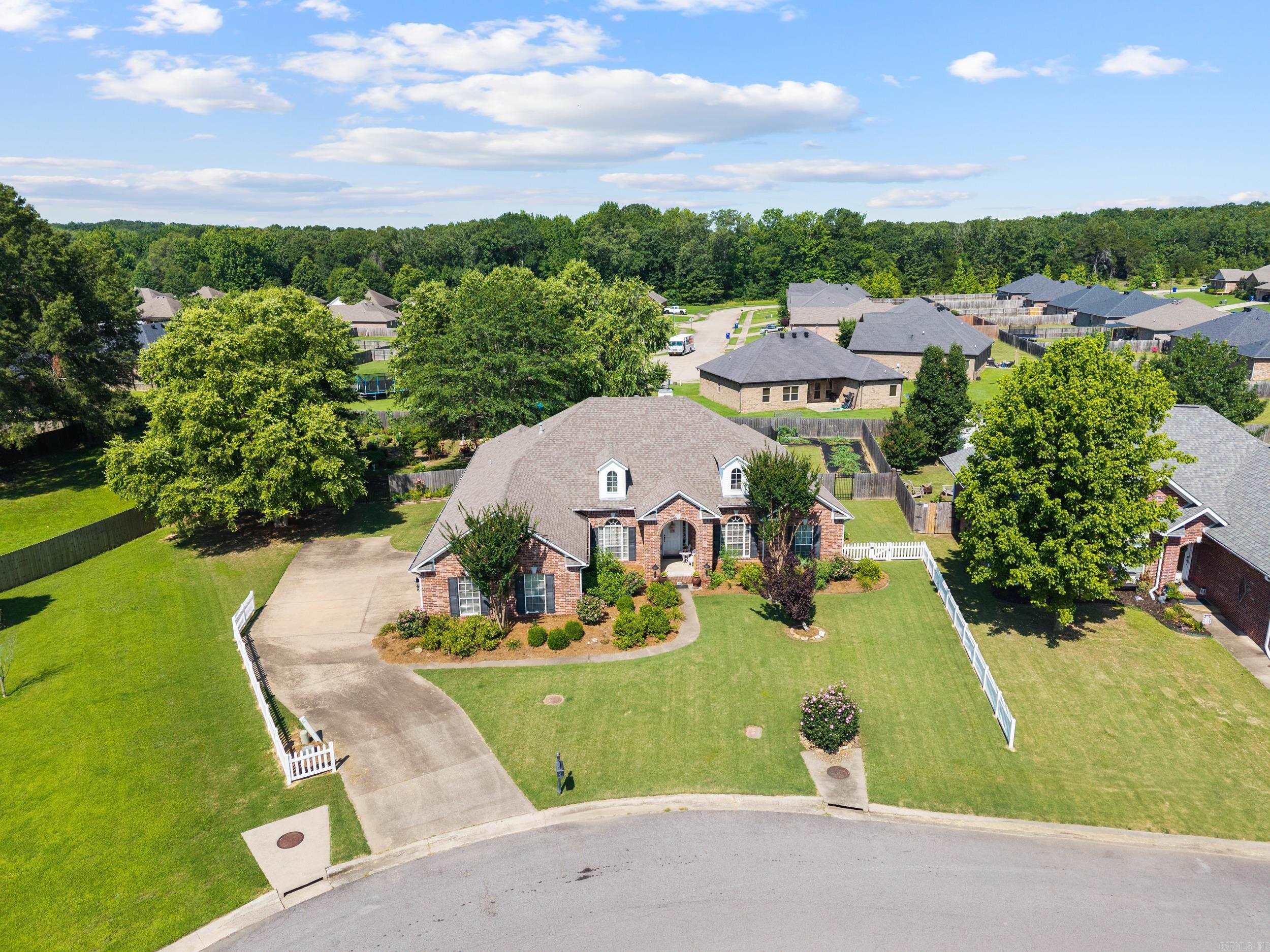 1305 Tolkien  Conway, AR