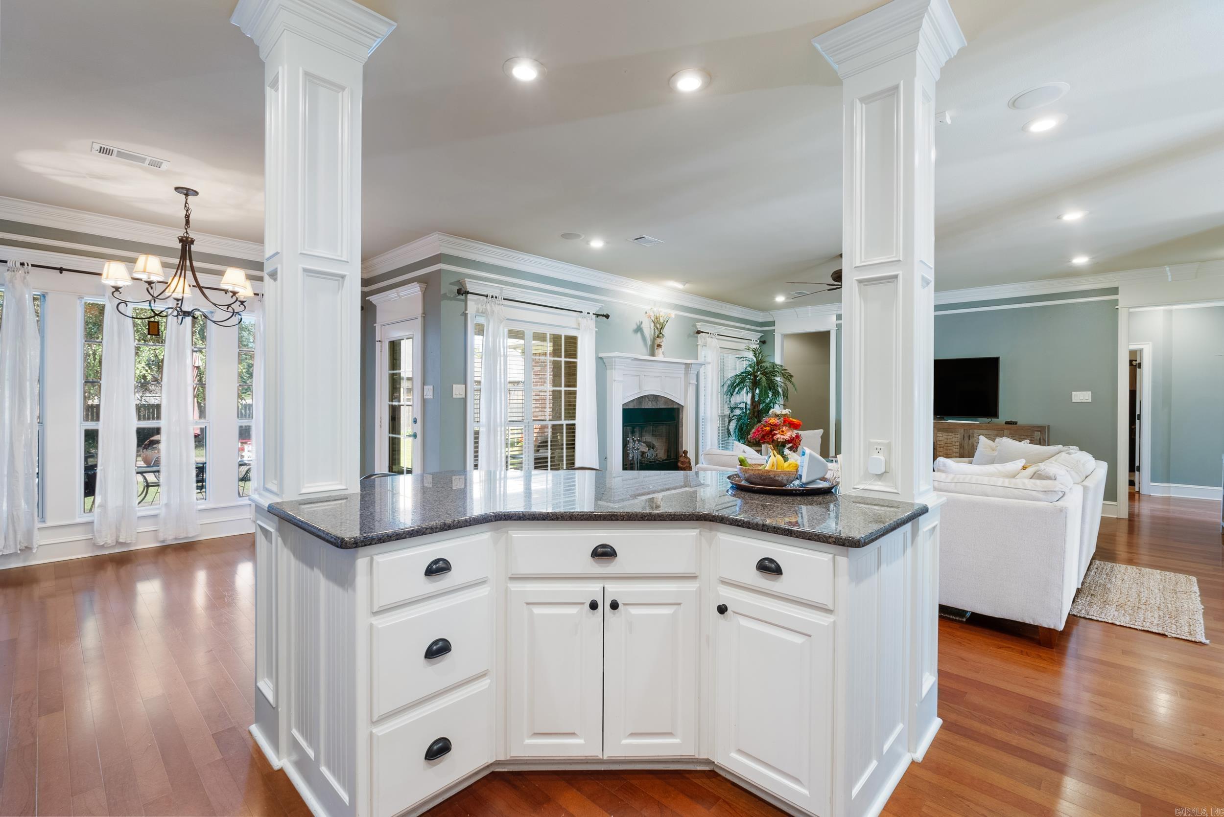 1305 Tolkien  Conway, AR
