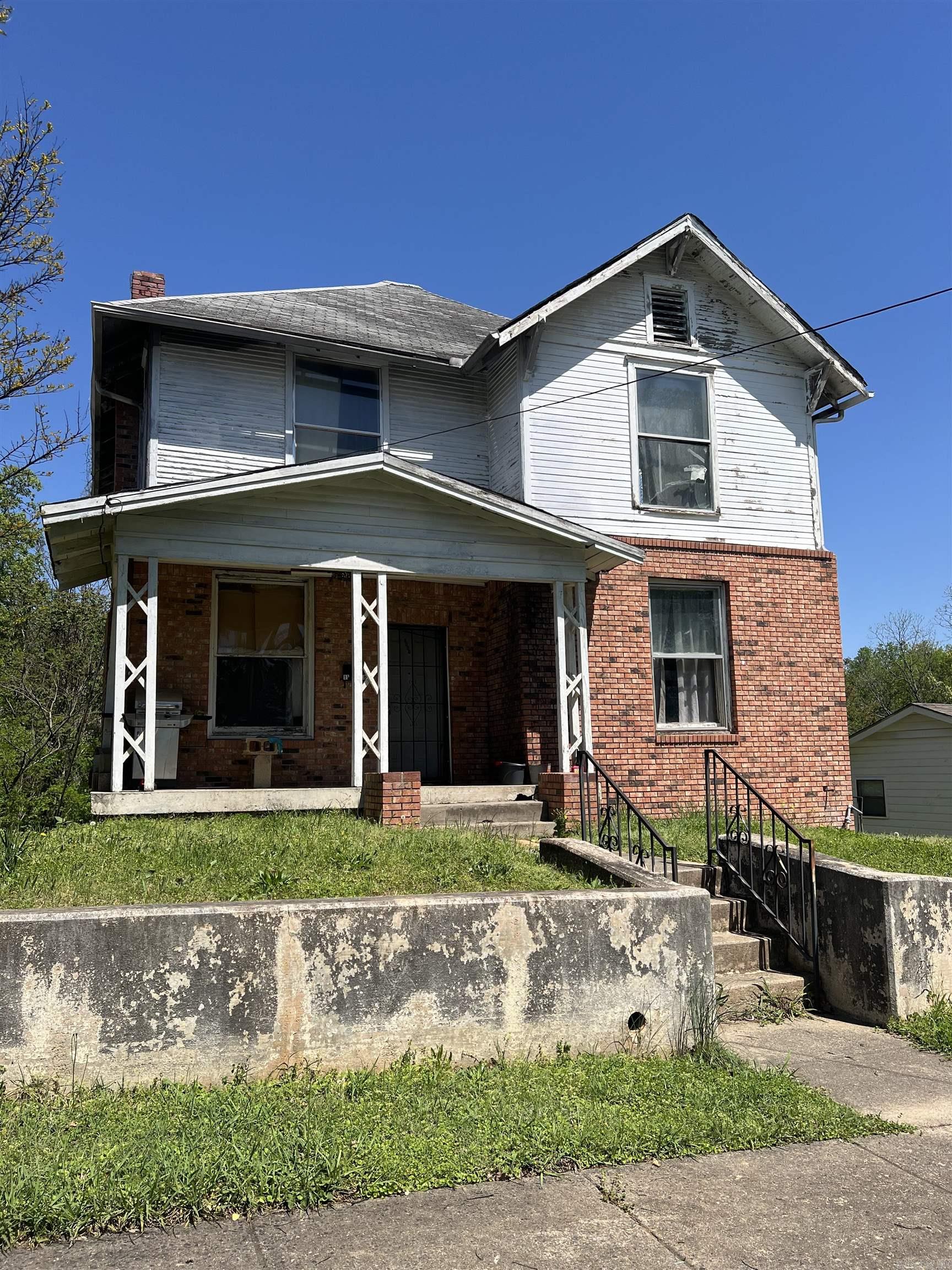 1118 W 35th  Little Rock, AR