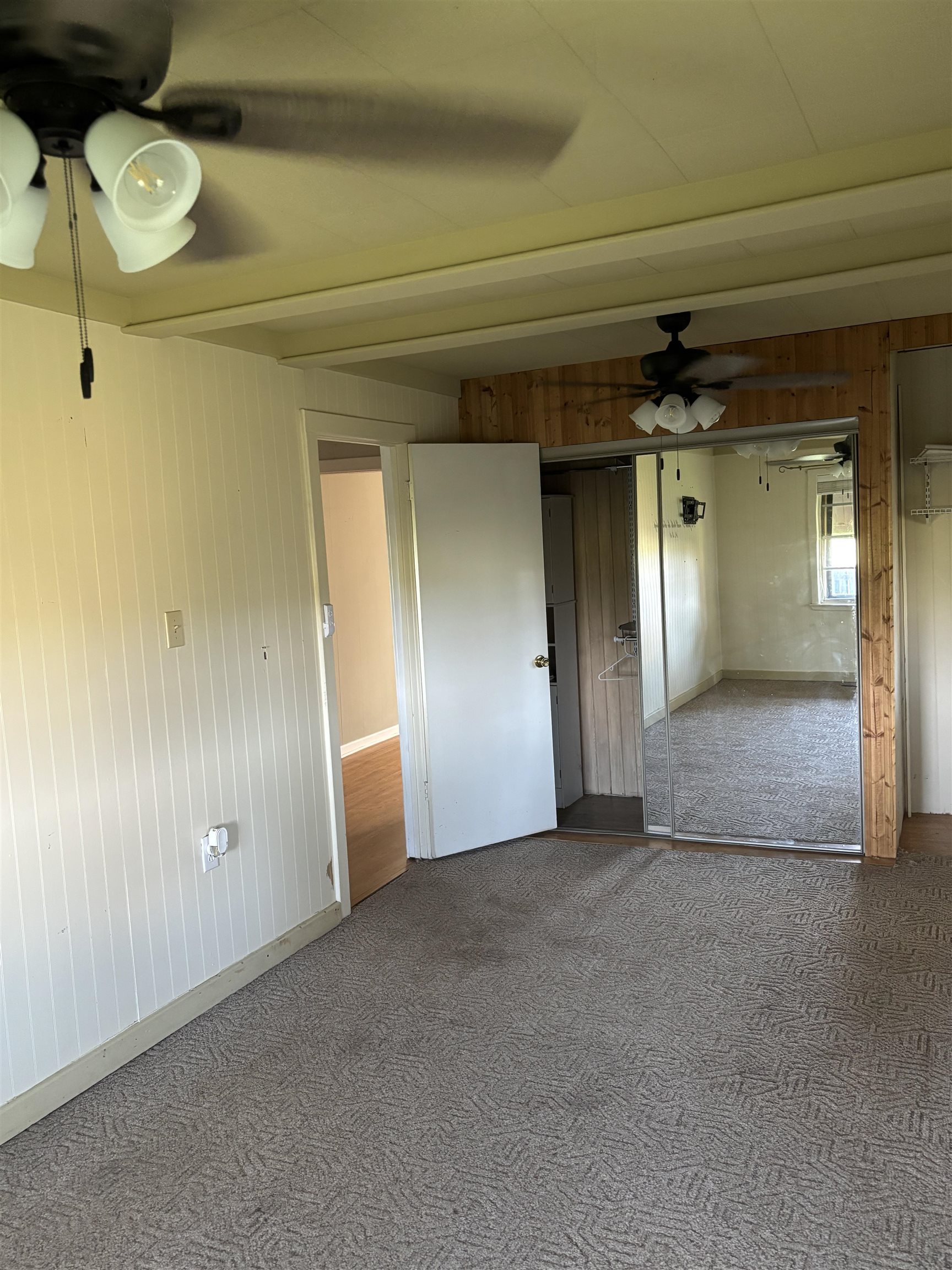 1702 S Ruddle Rd  Blytheville, AR