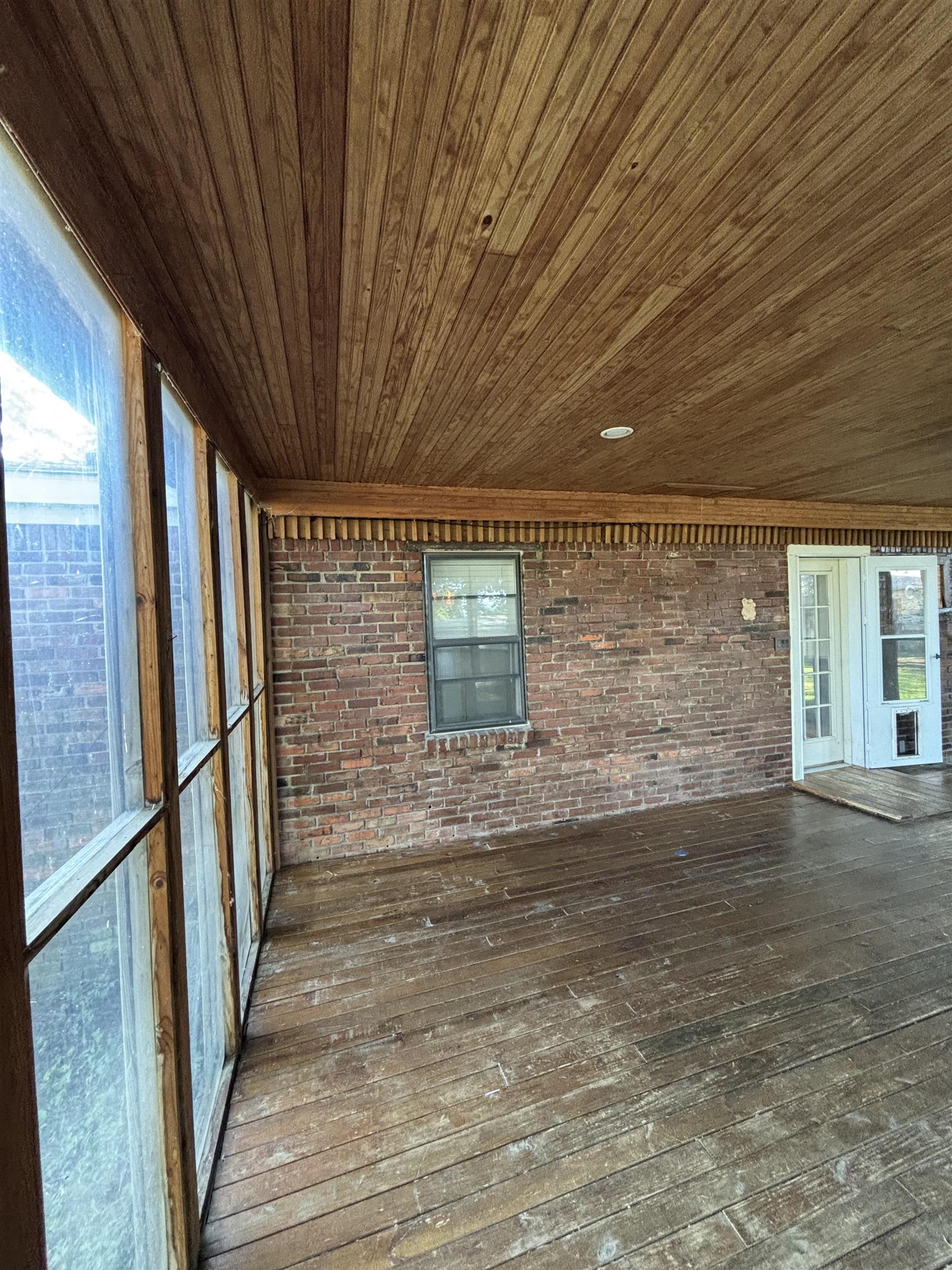 1702 S Ruddle Rd  Blytheville, AR
