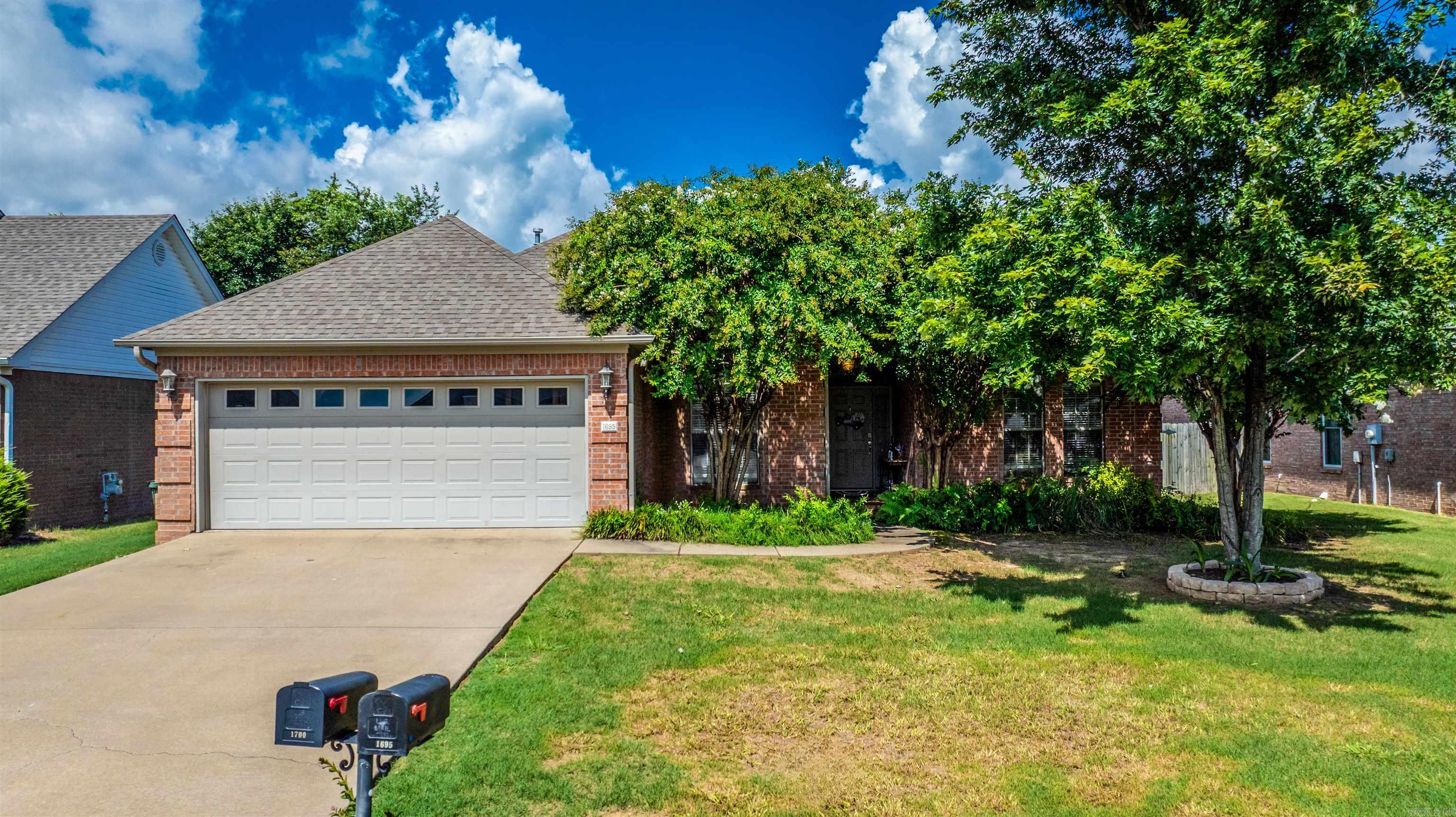 1695 Gardenia  Conway, AR