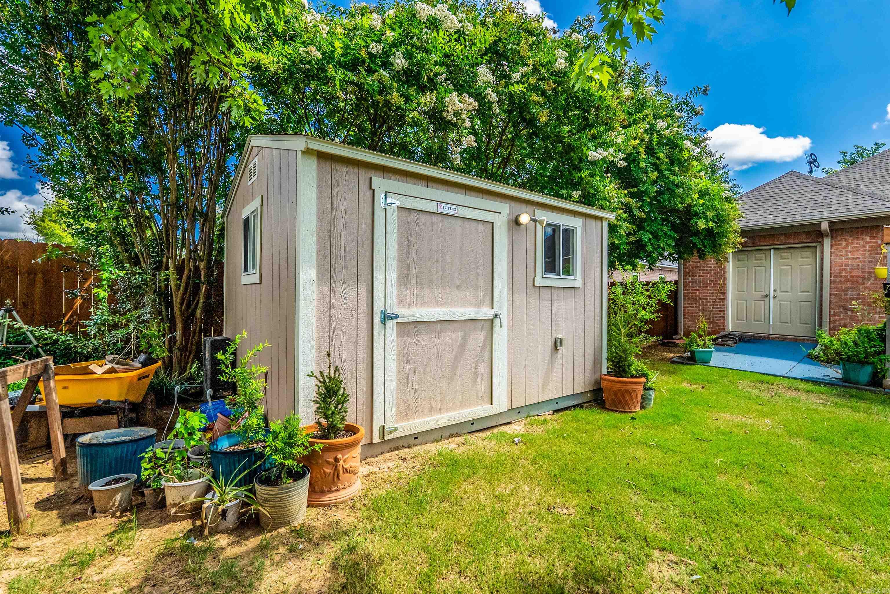 1695 Gardenia  Conway, AR