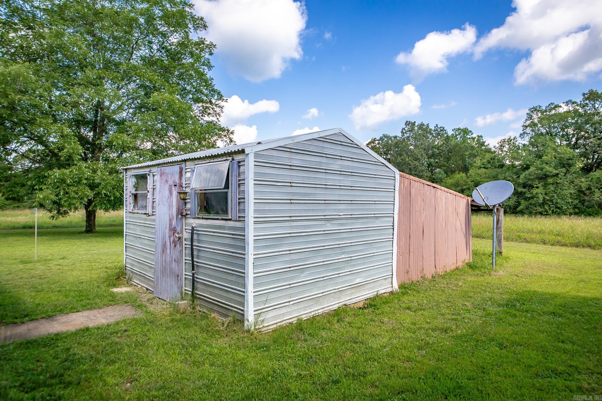 85 Stracner  Cleveland, AR