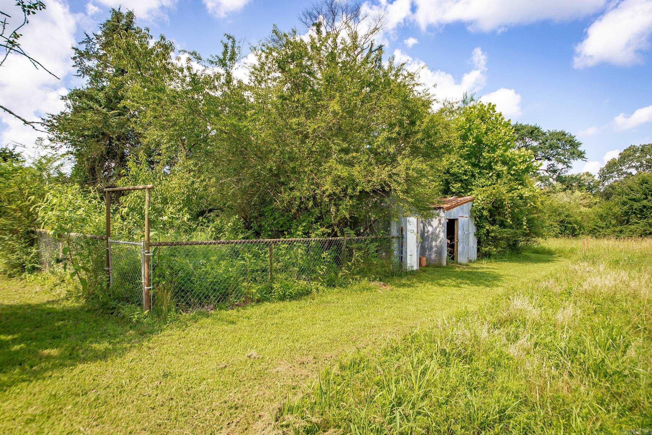 85 Stracner  Cleveland, AR