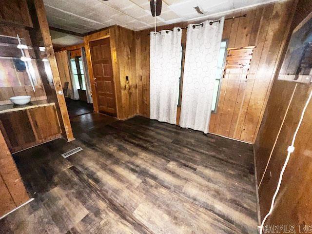 85 Stracner  Cleveland, AR