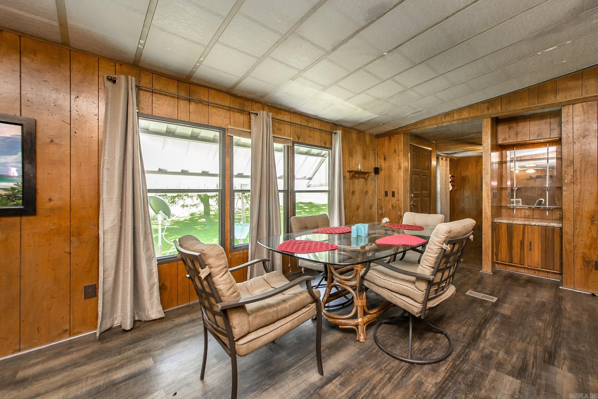 85 Stracner  Cleveland, AR