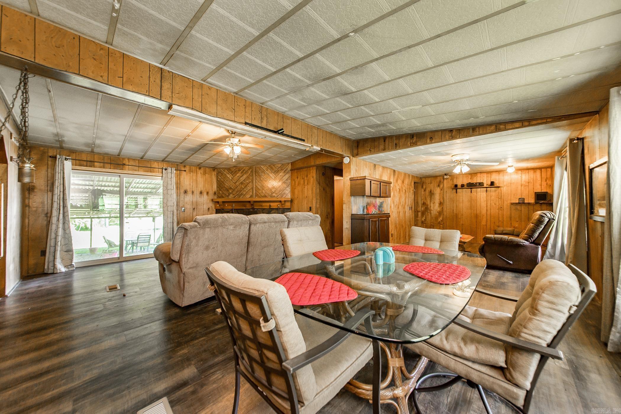 85 Stracner  Cleveland, AR