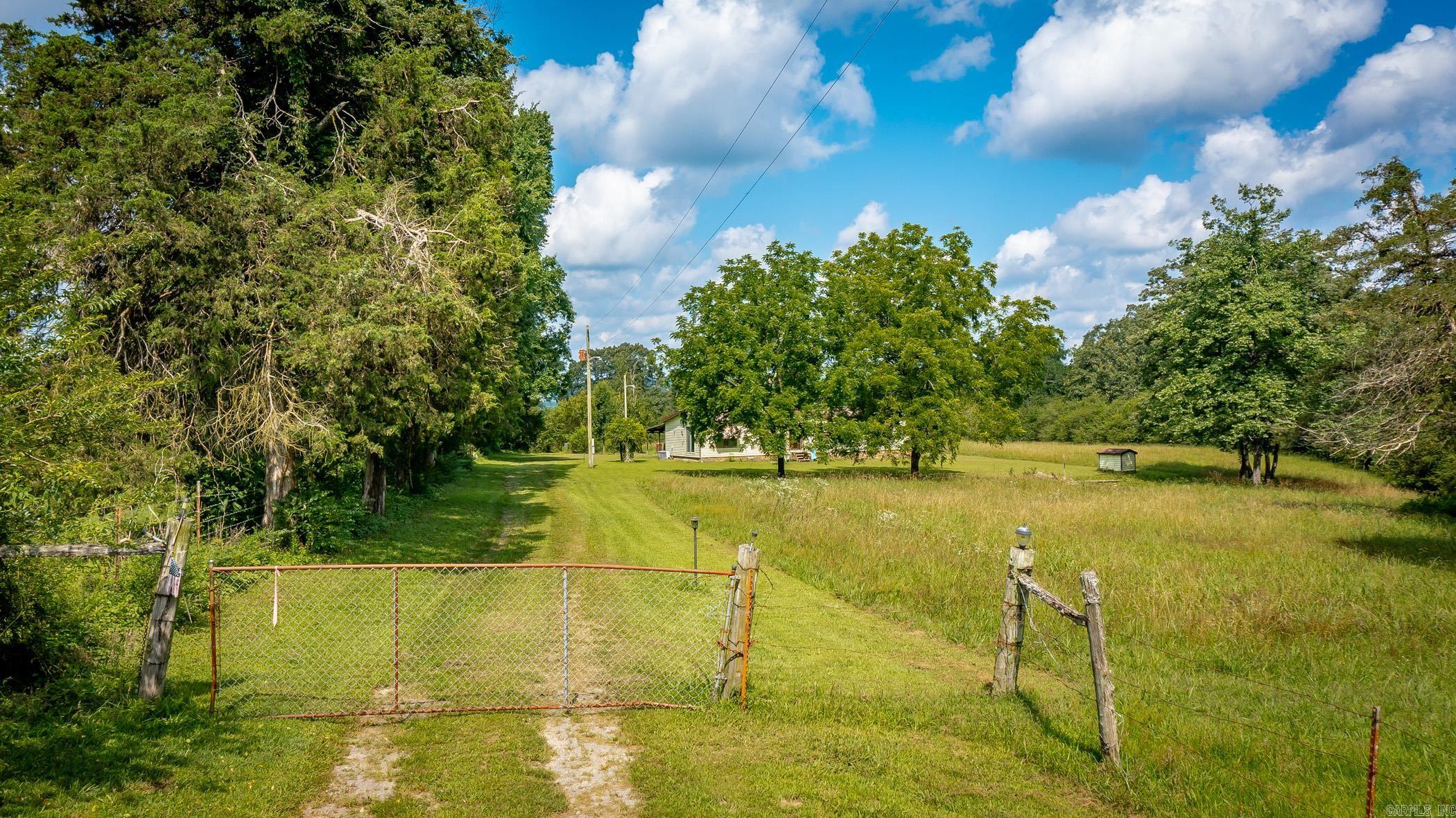 85 Stracner  Cleveland, AR