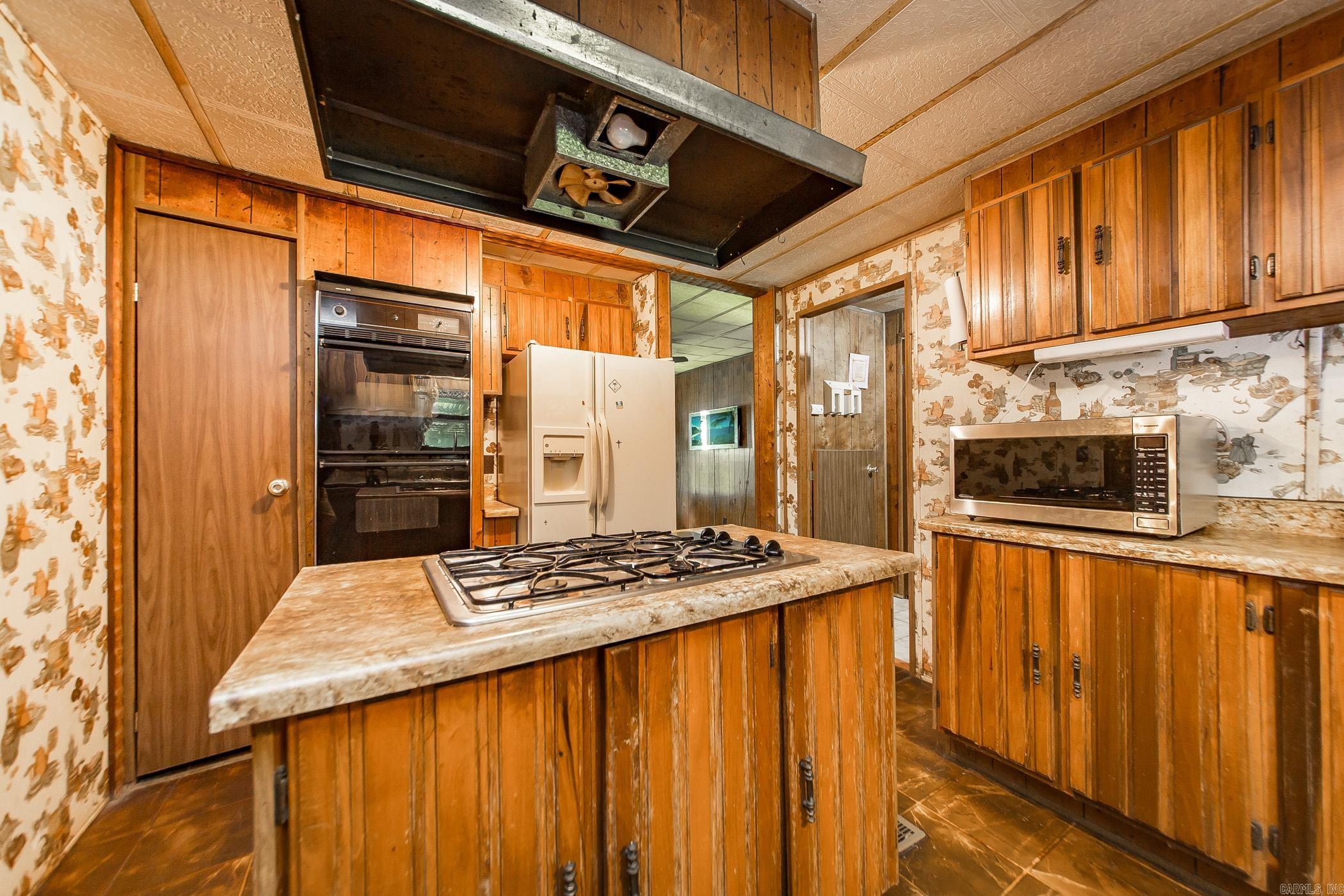 85 Stracner  Cleveland, AR