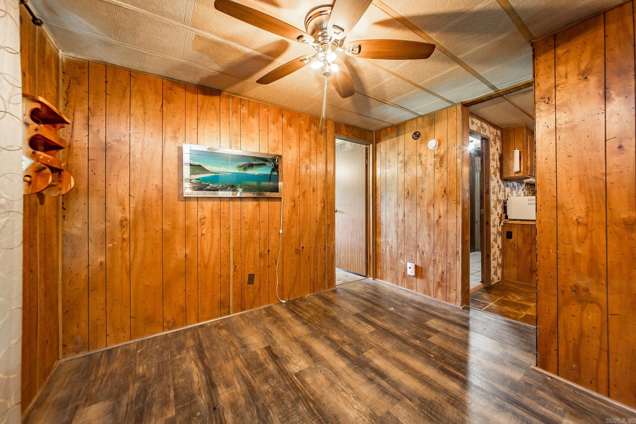 85 Stracner  Cleveland, AR