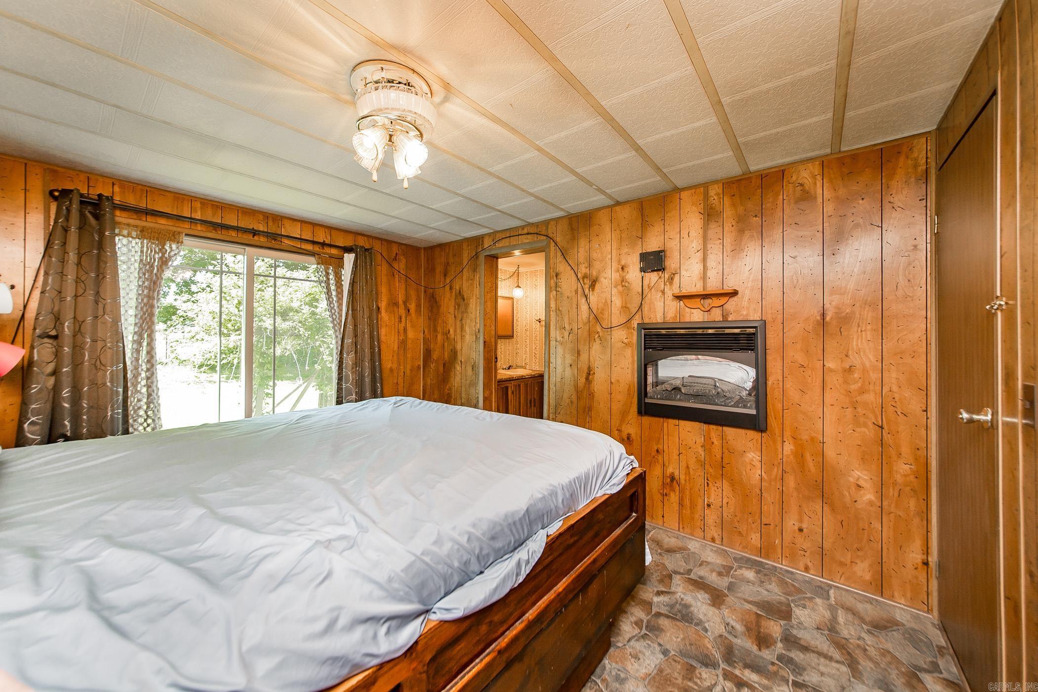 85 Stracner  Cleveland, AR