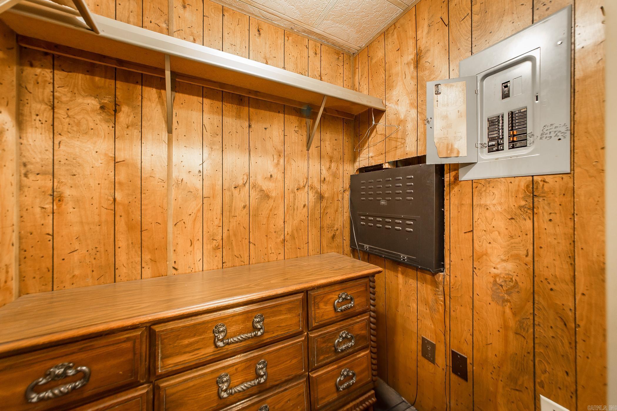 85 Stracner  Cleveland, AR