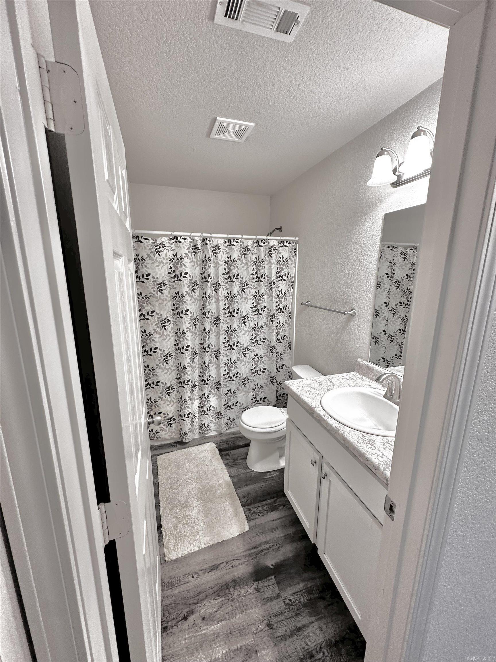 1604 Lil Larry Dr  Cabot, AR