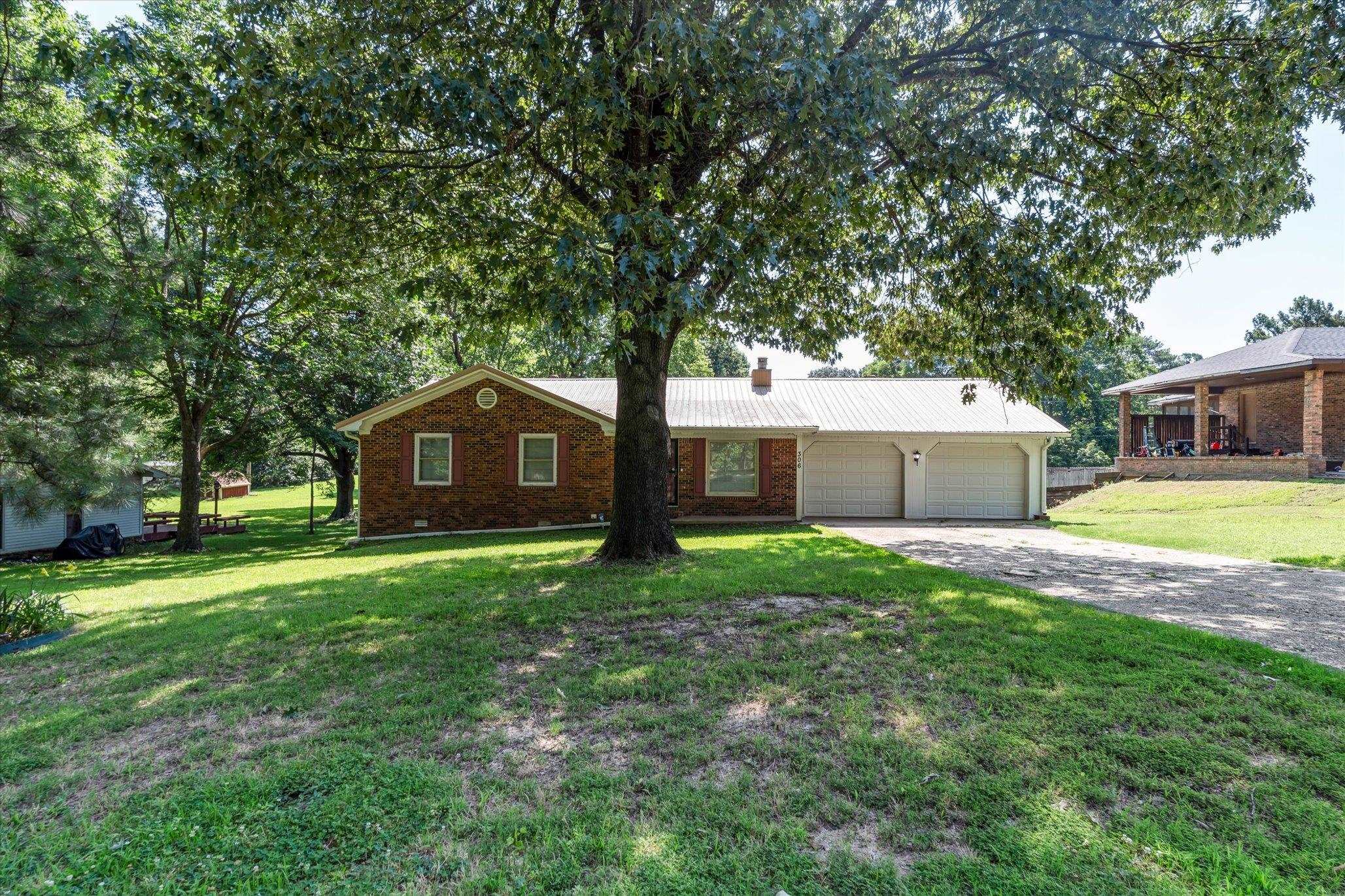 306 Leslie Ann  Jonesboro, AR