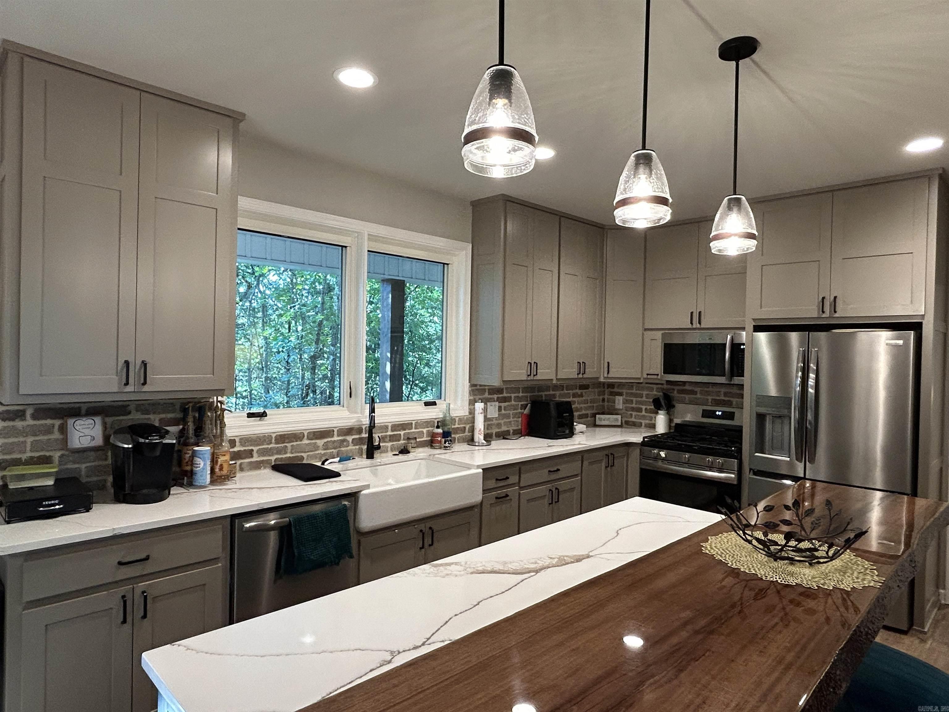 3247 Dug Hill  Drasco, AR