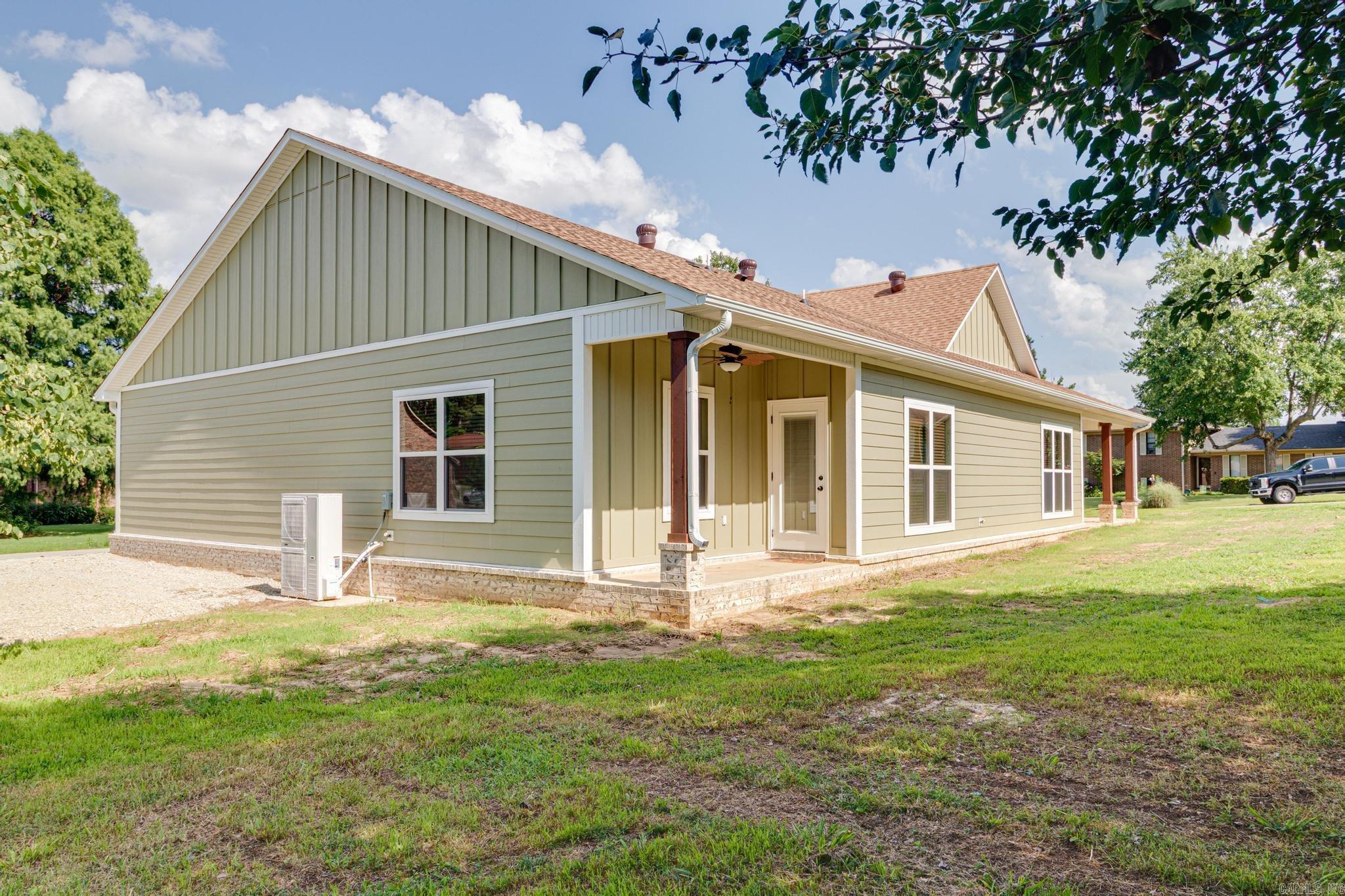 400 Tracy Lane  Paragould, AR
