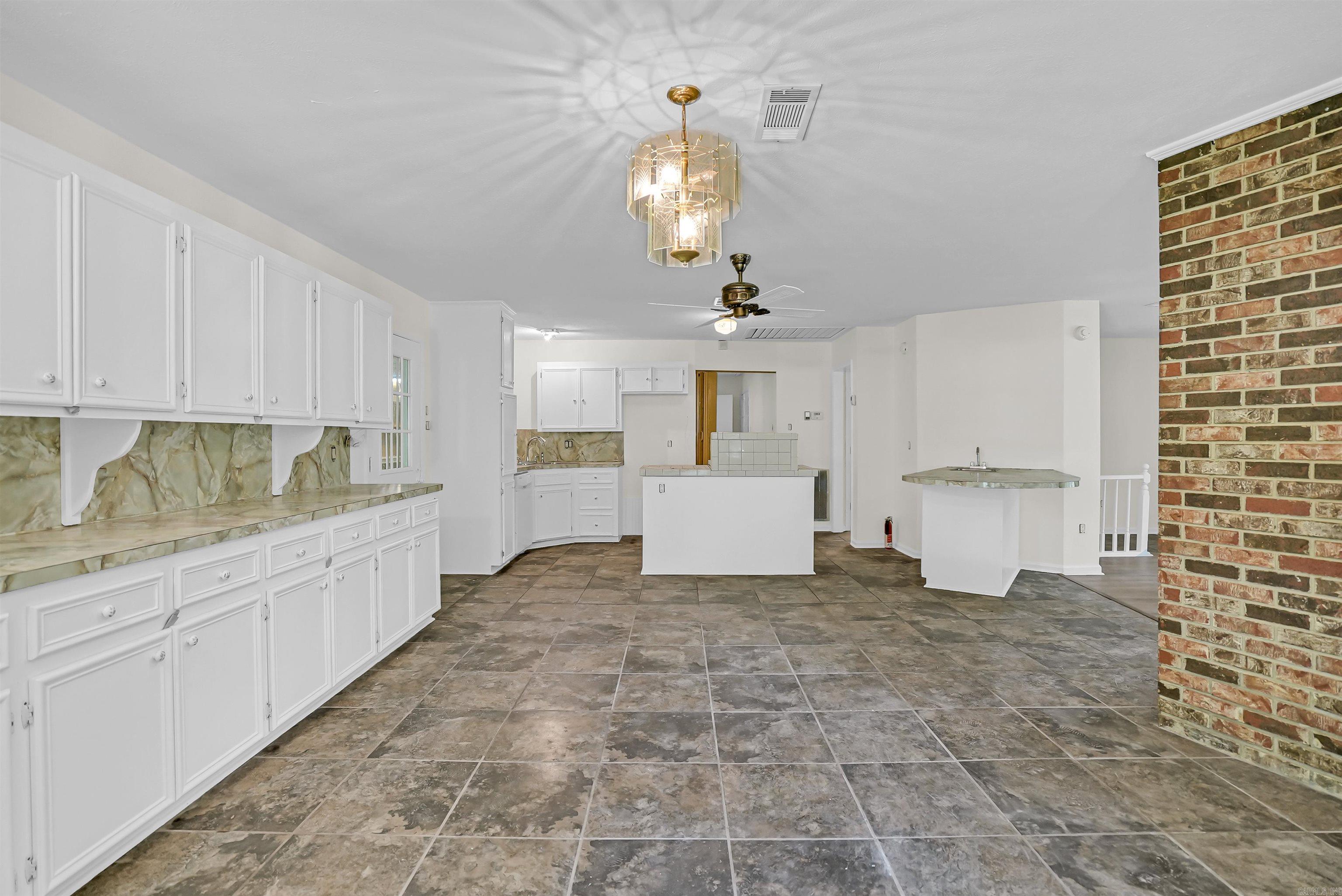14 Thousand Oaks  Conway, AR