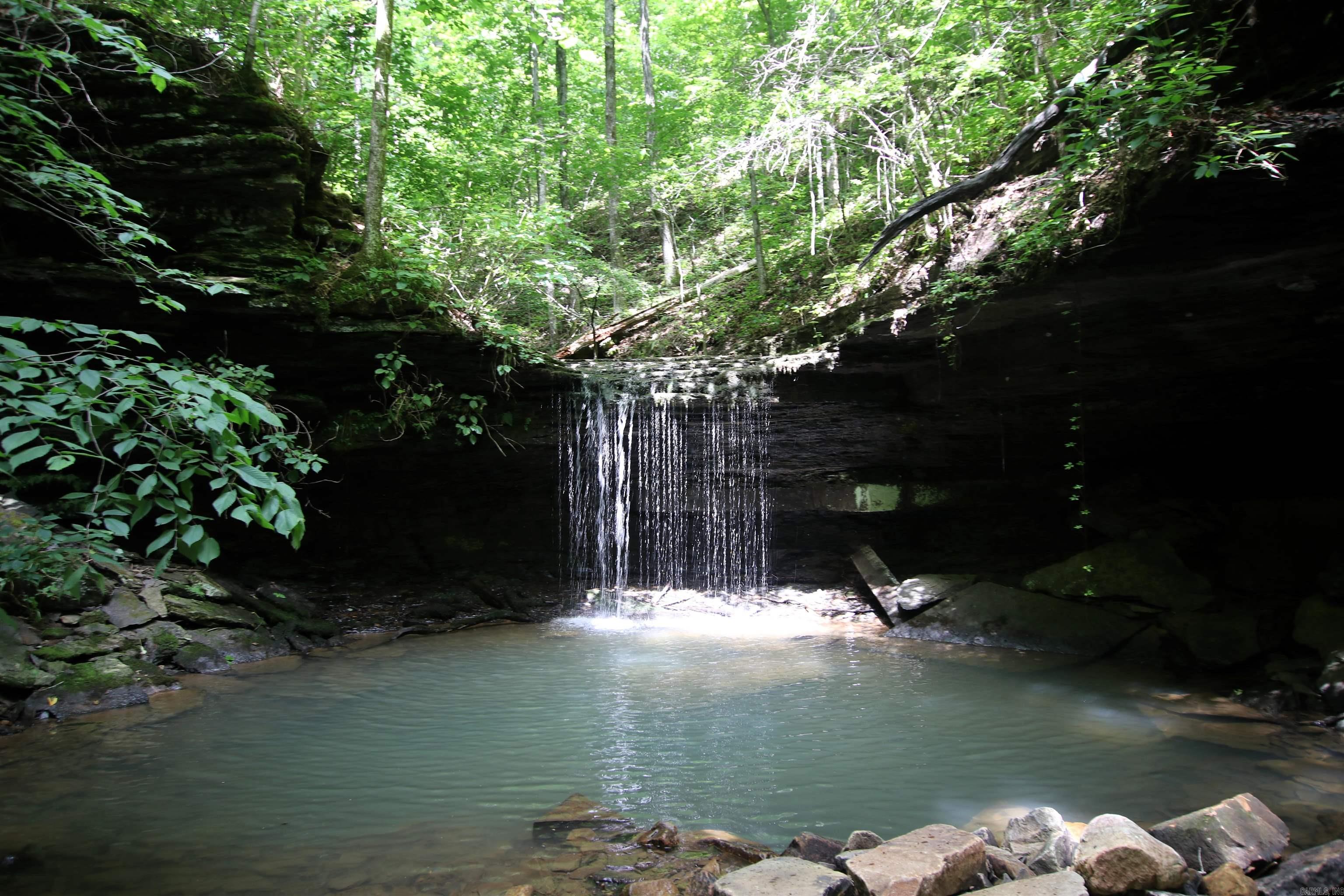 000 Morris  Leslie, AR