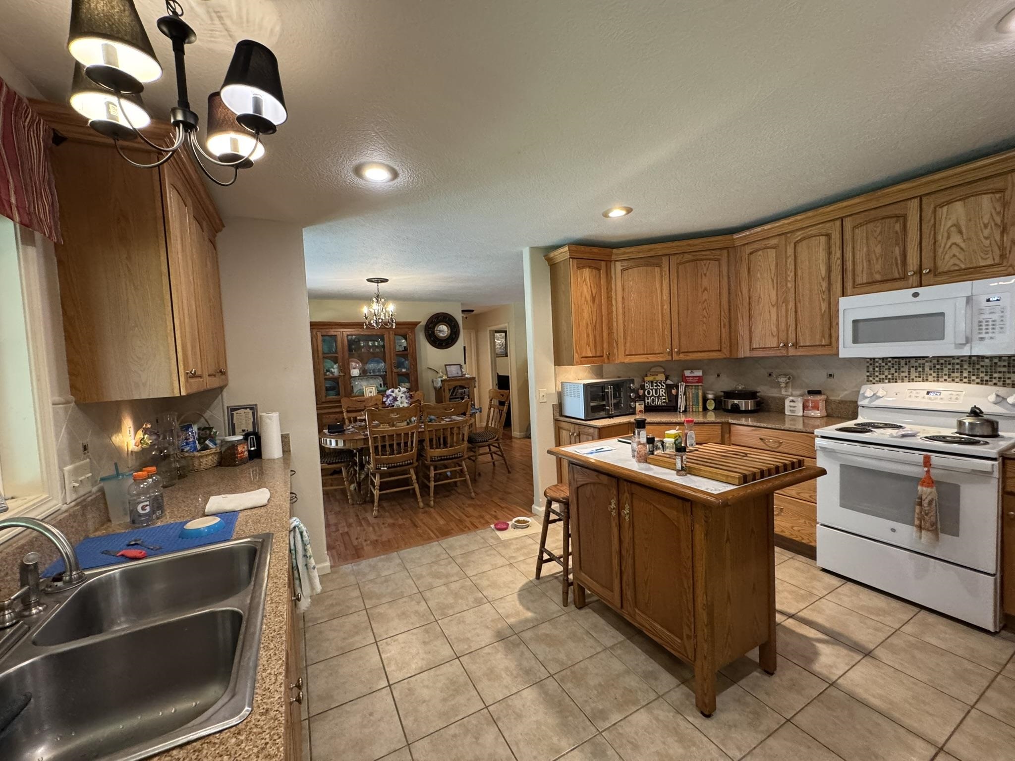 7201 CR 25  Mountain Home, AR