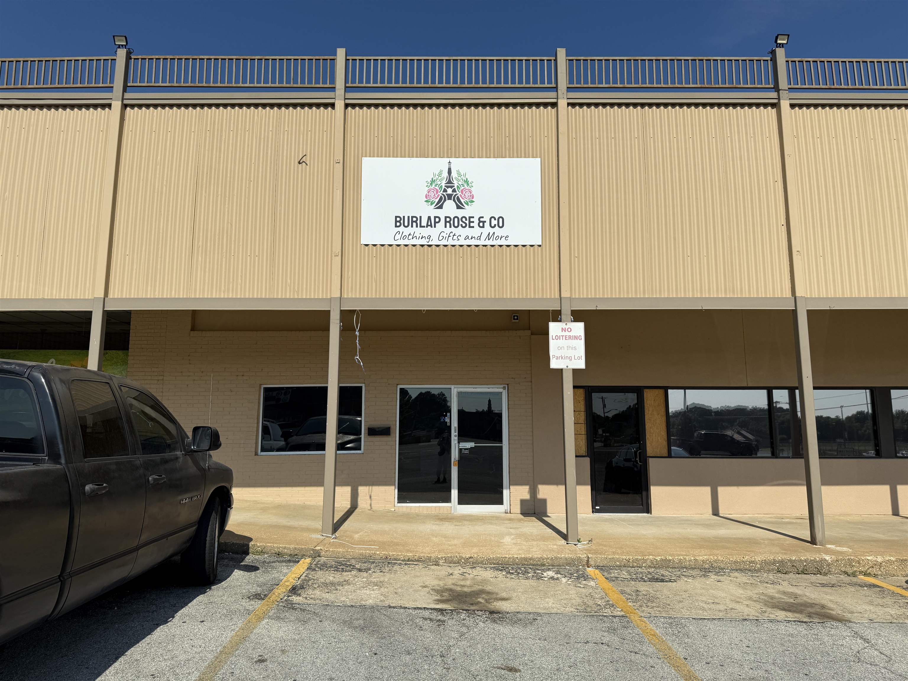 1715 W KINGSHIGHWAY PARAGOULD PLAZA Paragould, AR
