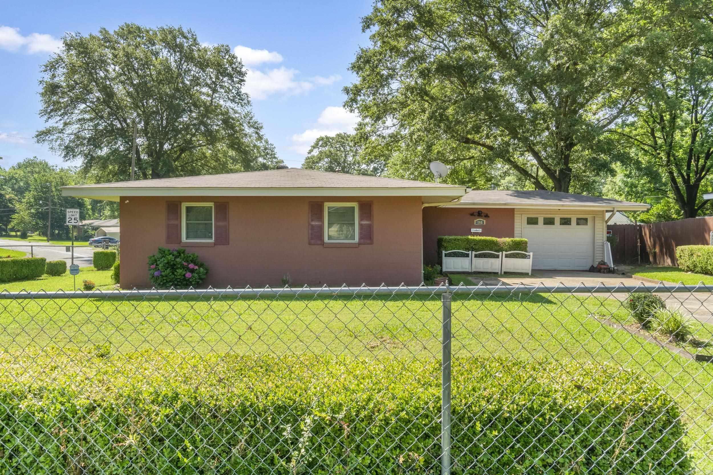 705 Neal St  Jacksonville, AR