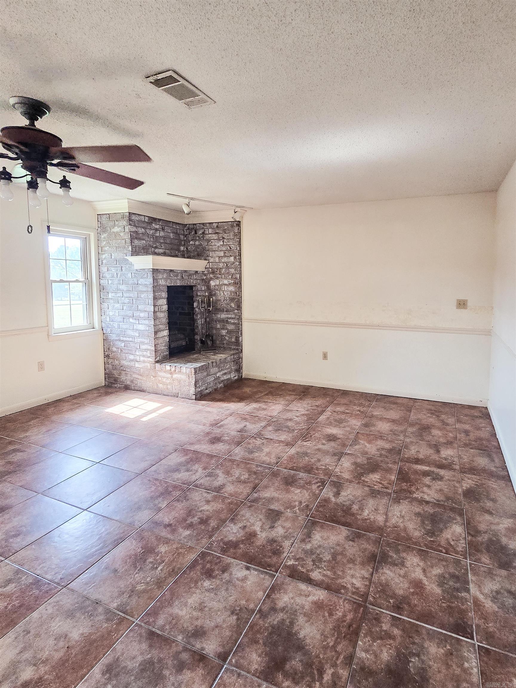 410 Pin Oak  Rose Bud, AR