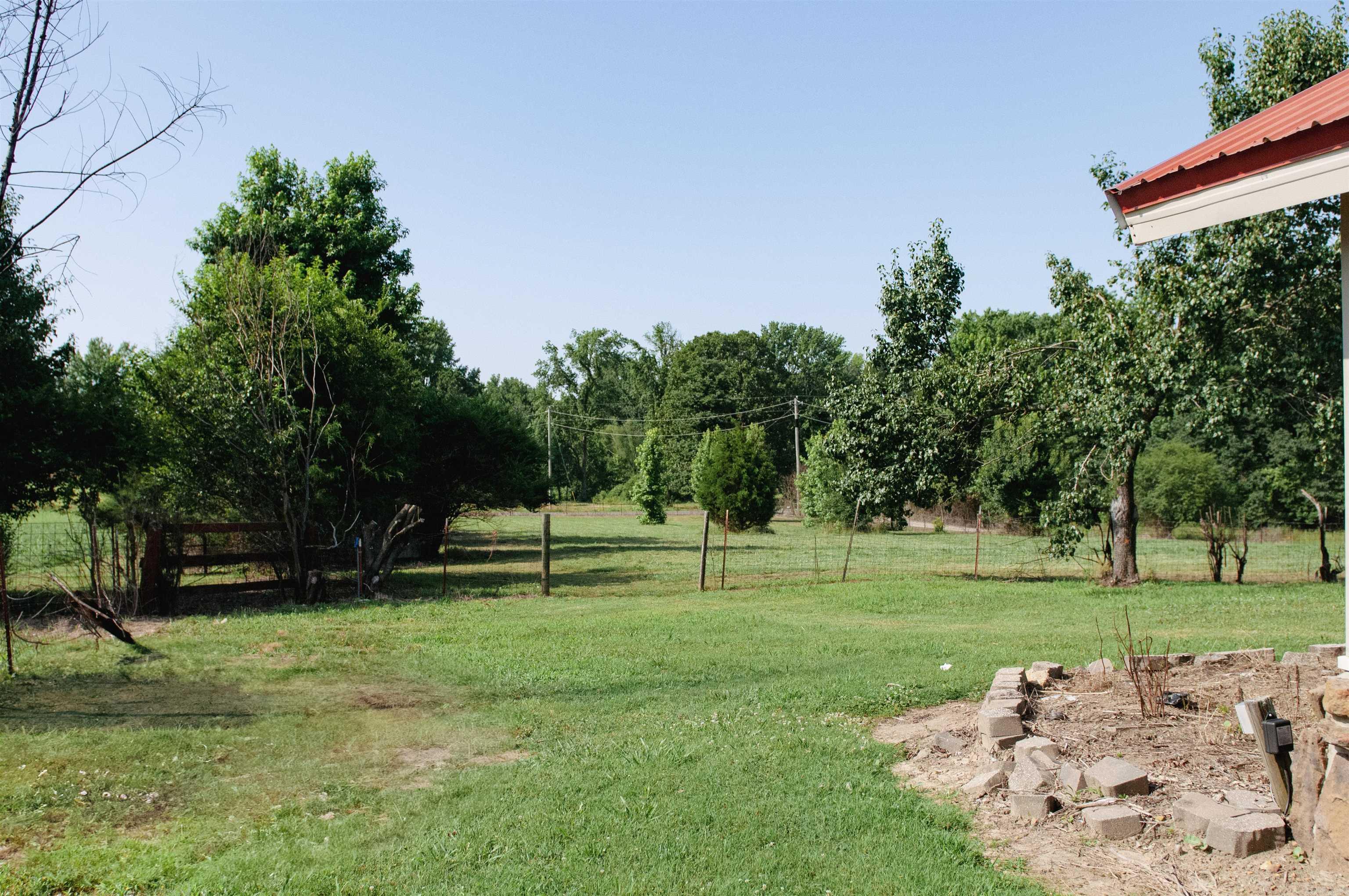 410 Pin Oak  Rose Bud, AR